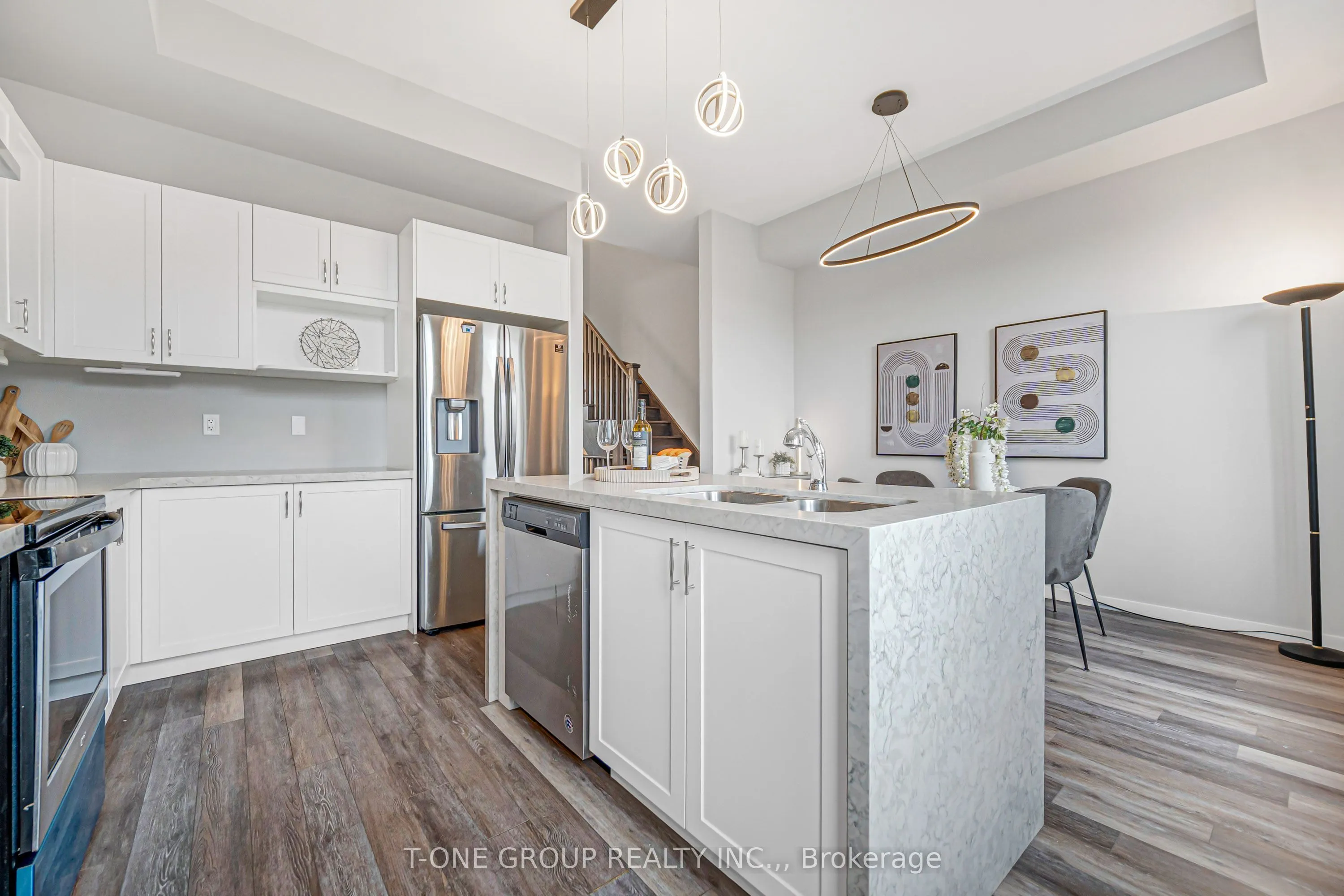 5 Armillo Place