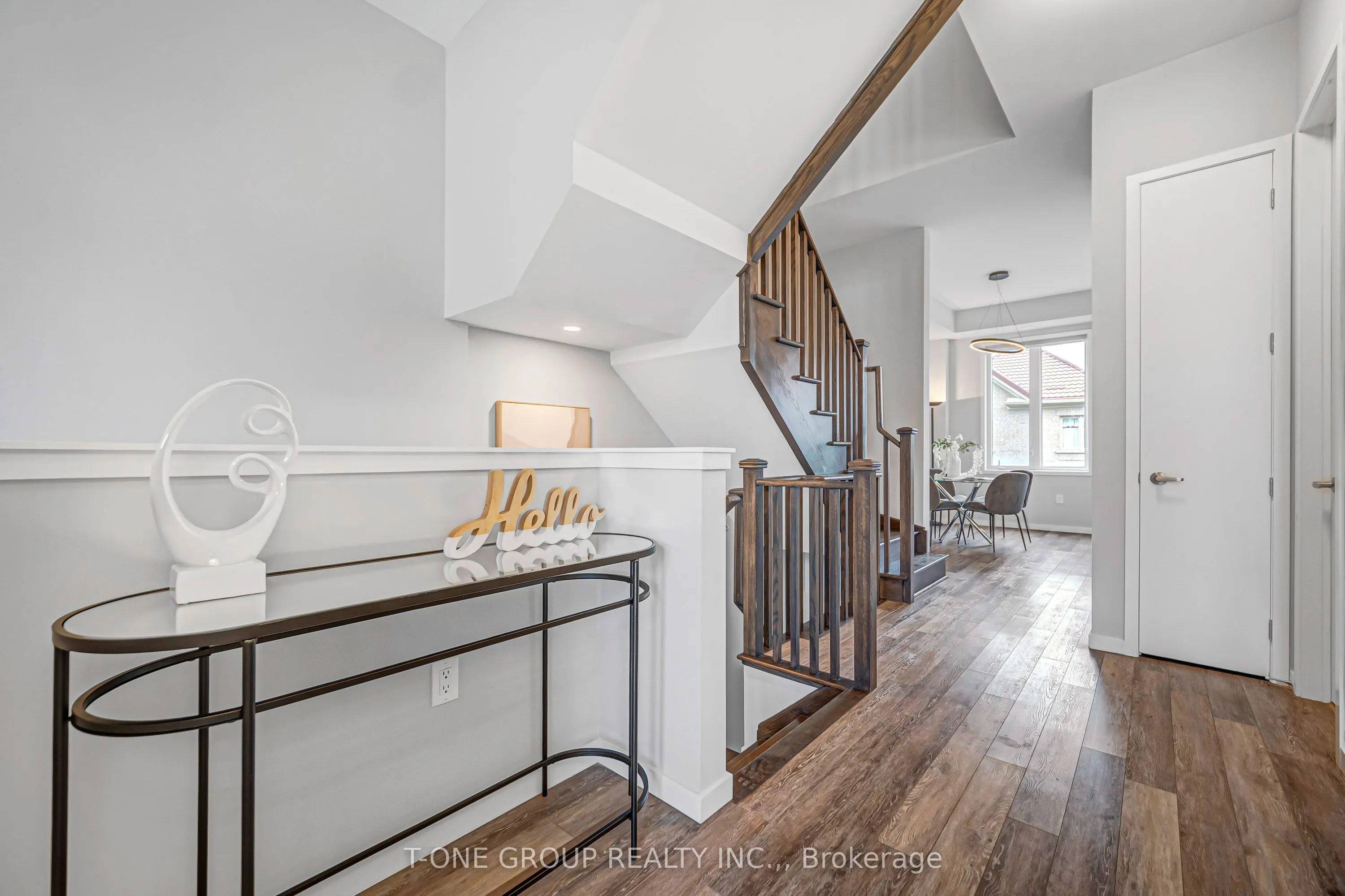 5 Armillo Place