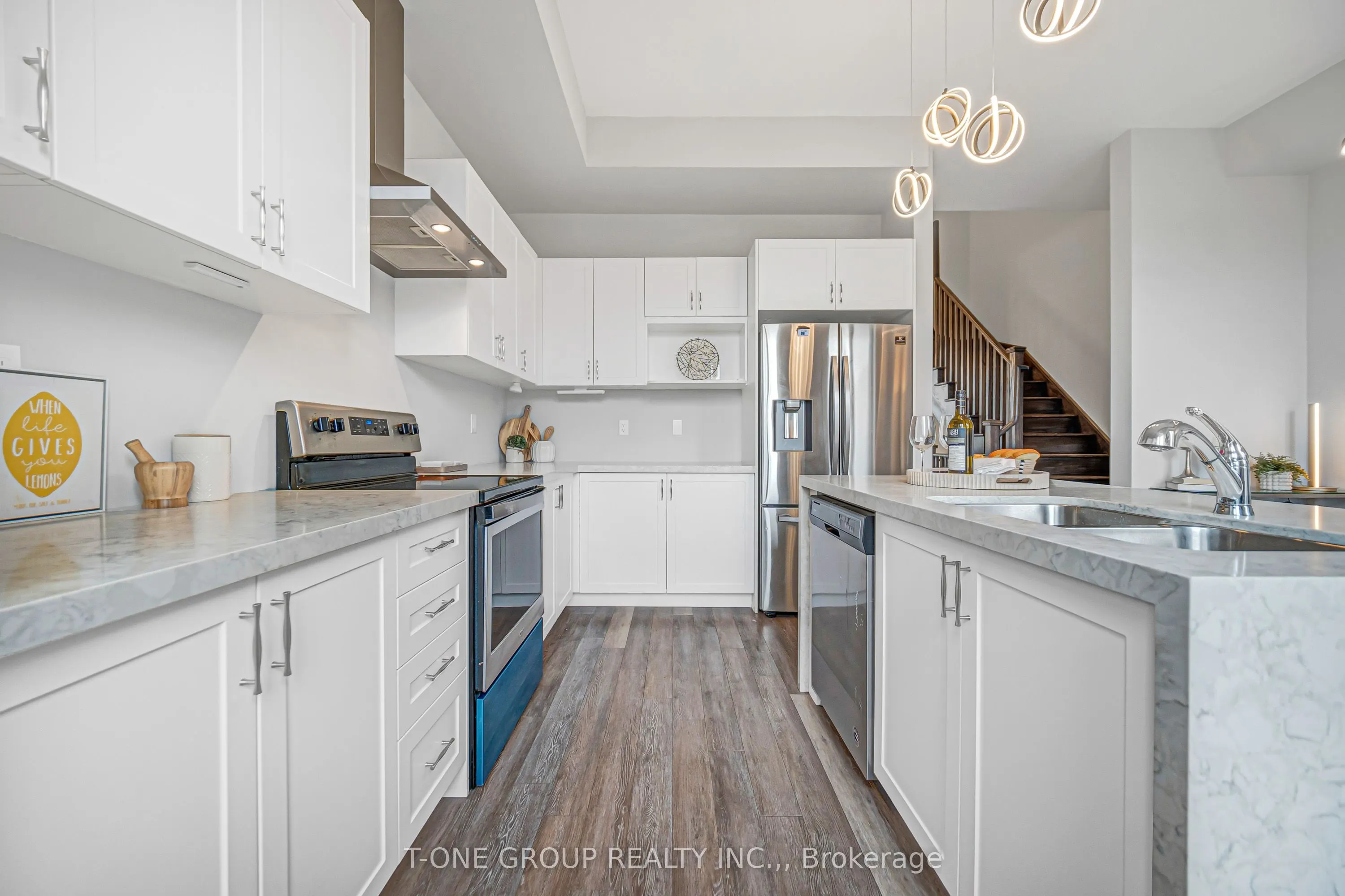 5 Armillo Place