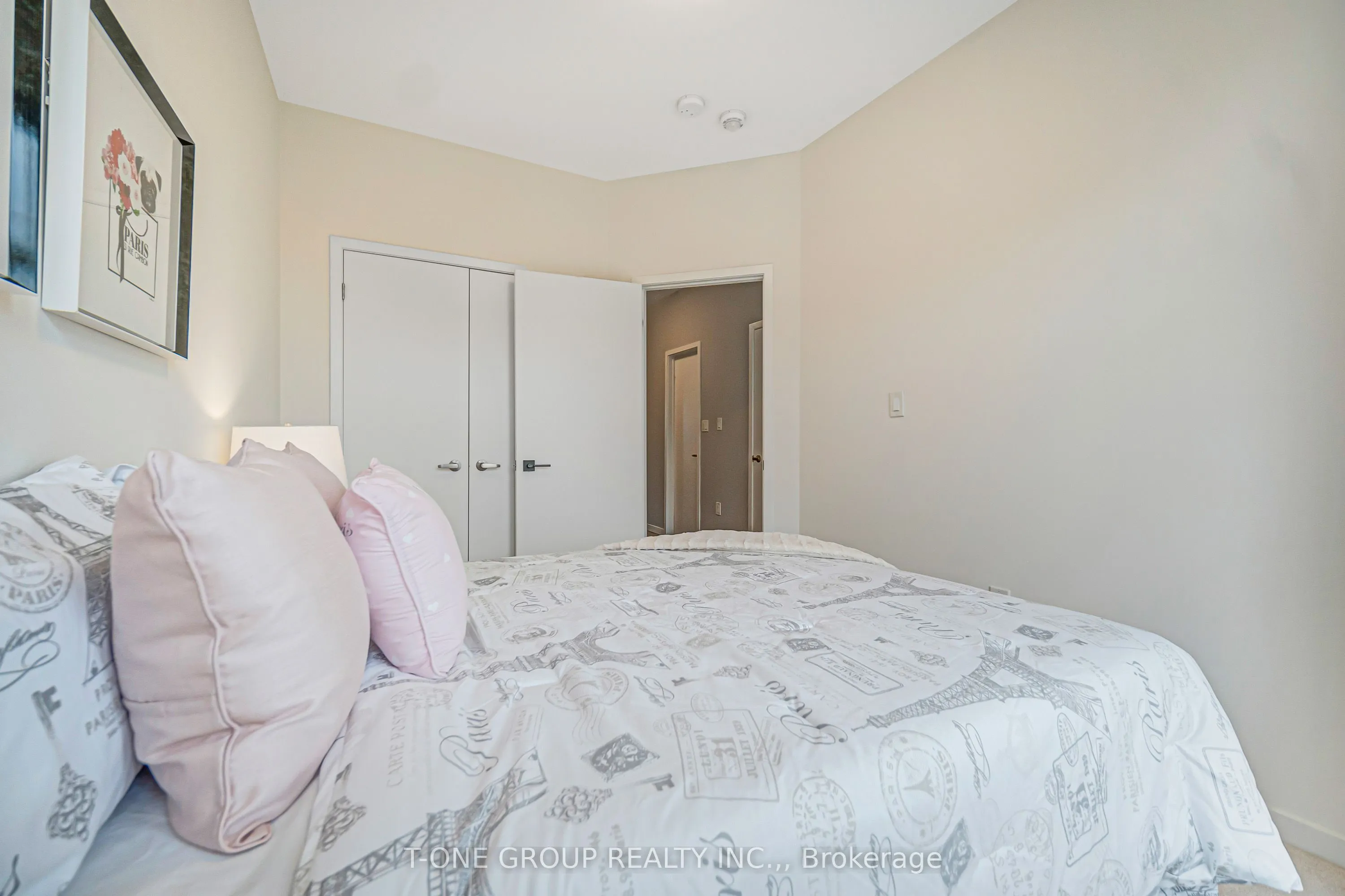 5 Armillo Place