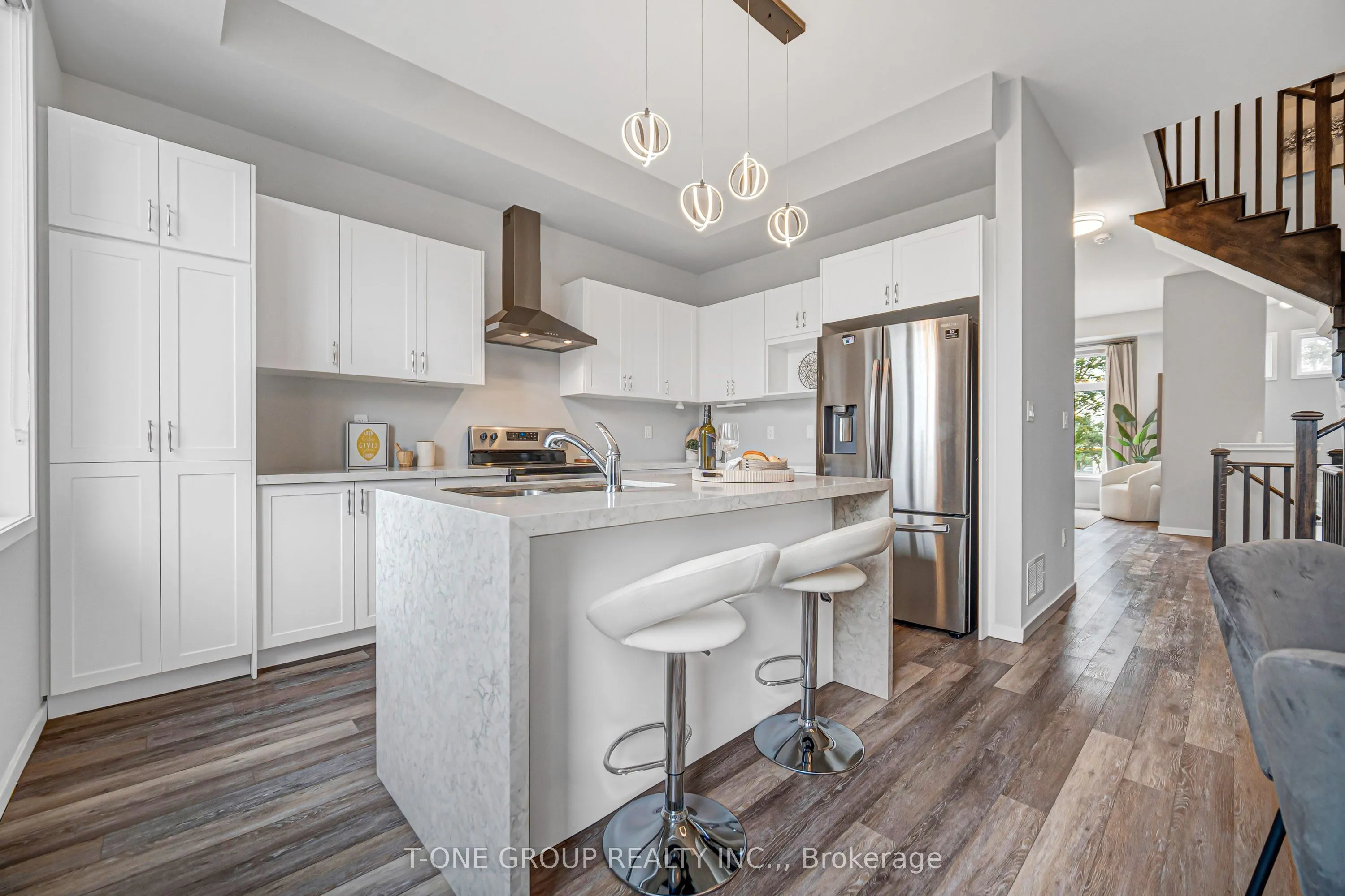 5 Armillo Place