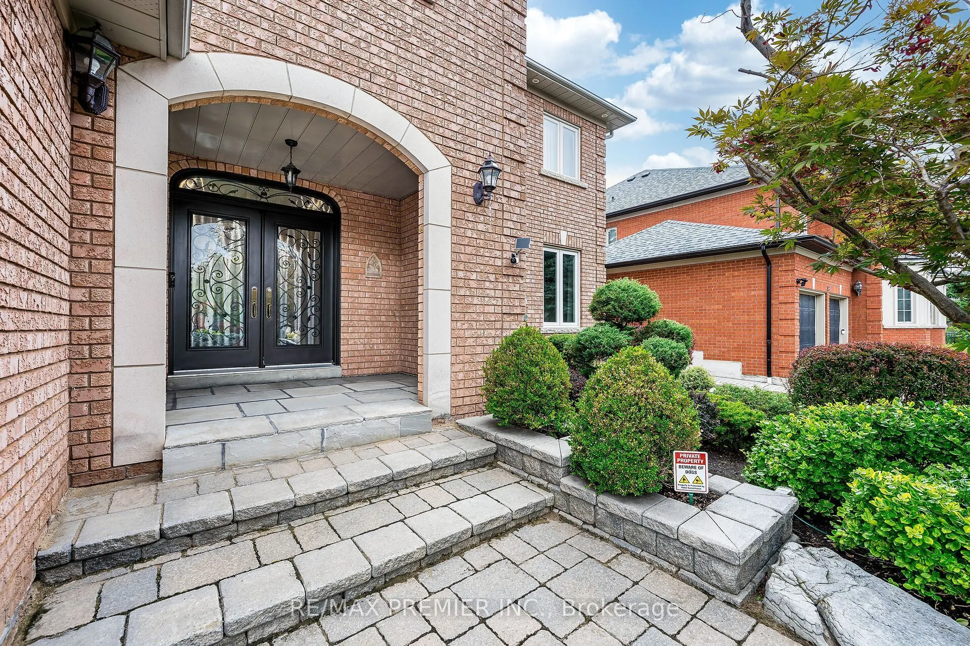 104 Cartwright Boulevard