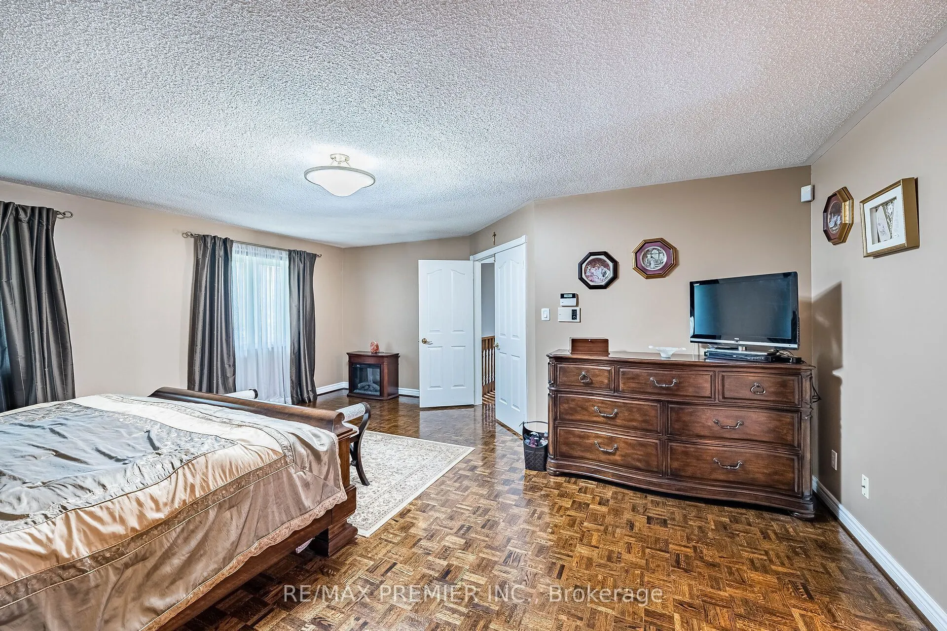 104 Cartwright Boulevard