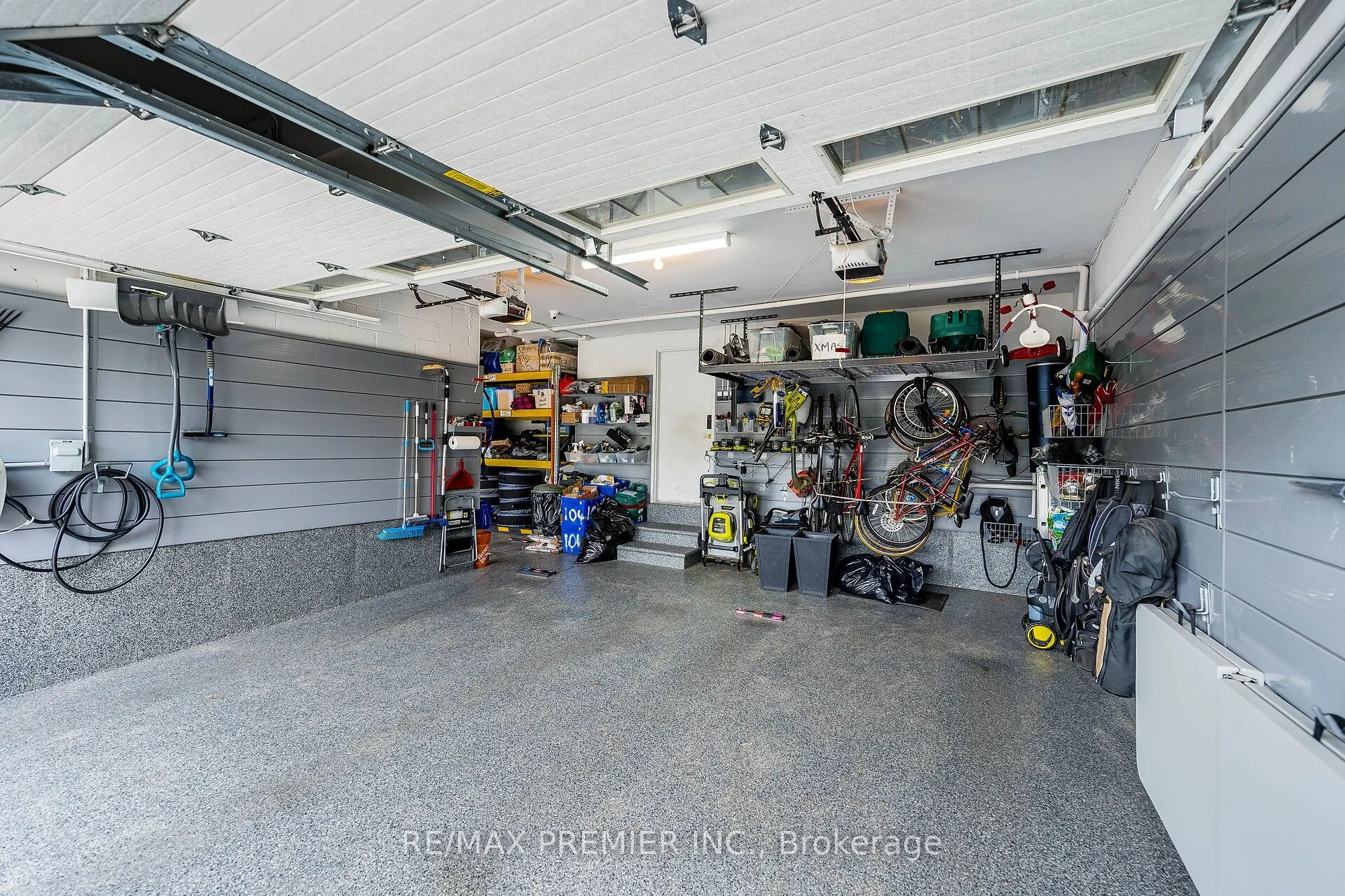 104 Cartwright Boulevard