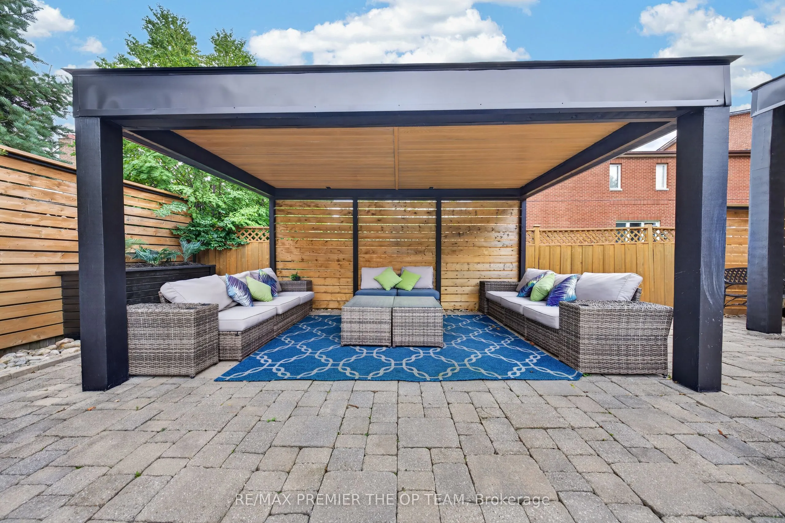 155 Dianawood Ridge