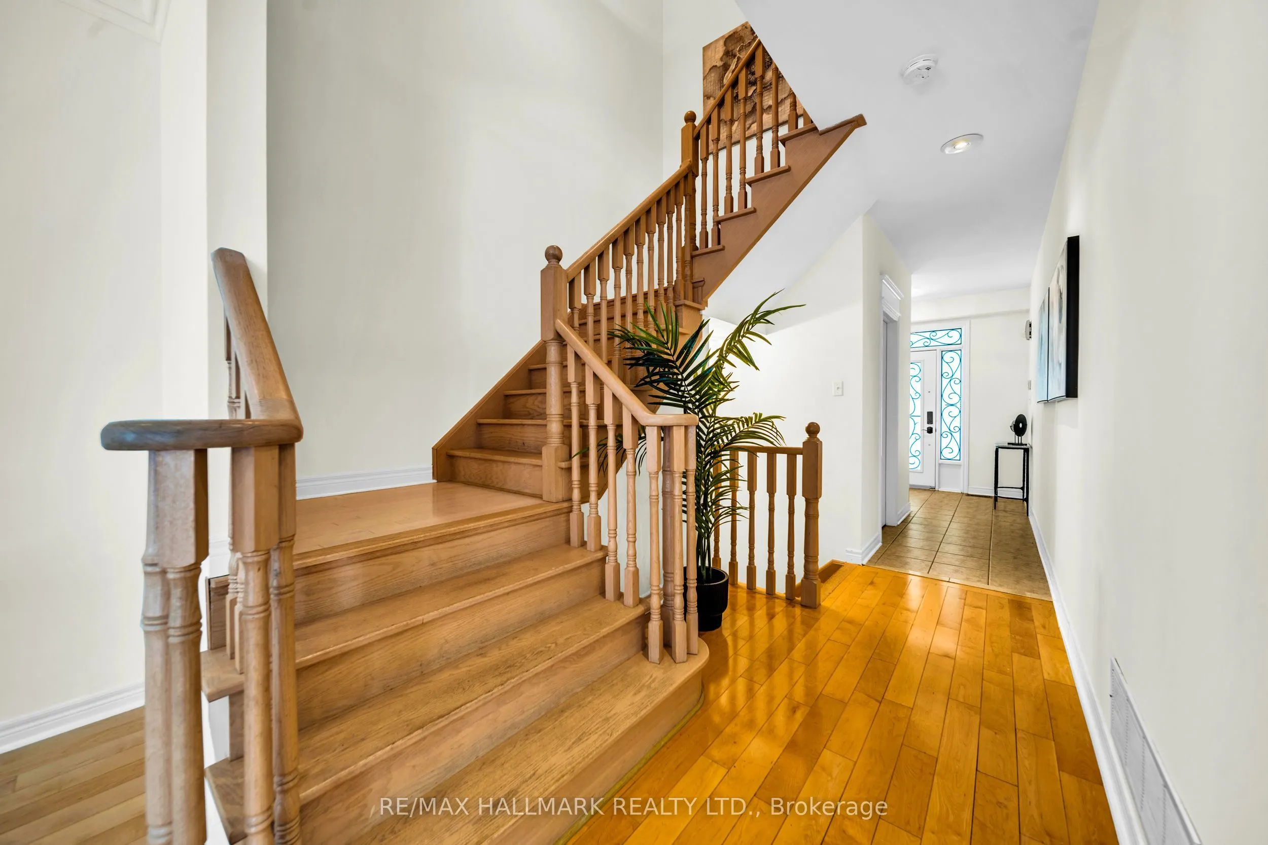 614 Society Crescent