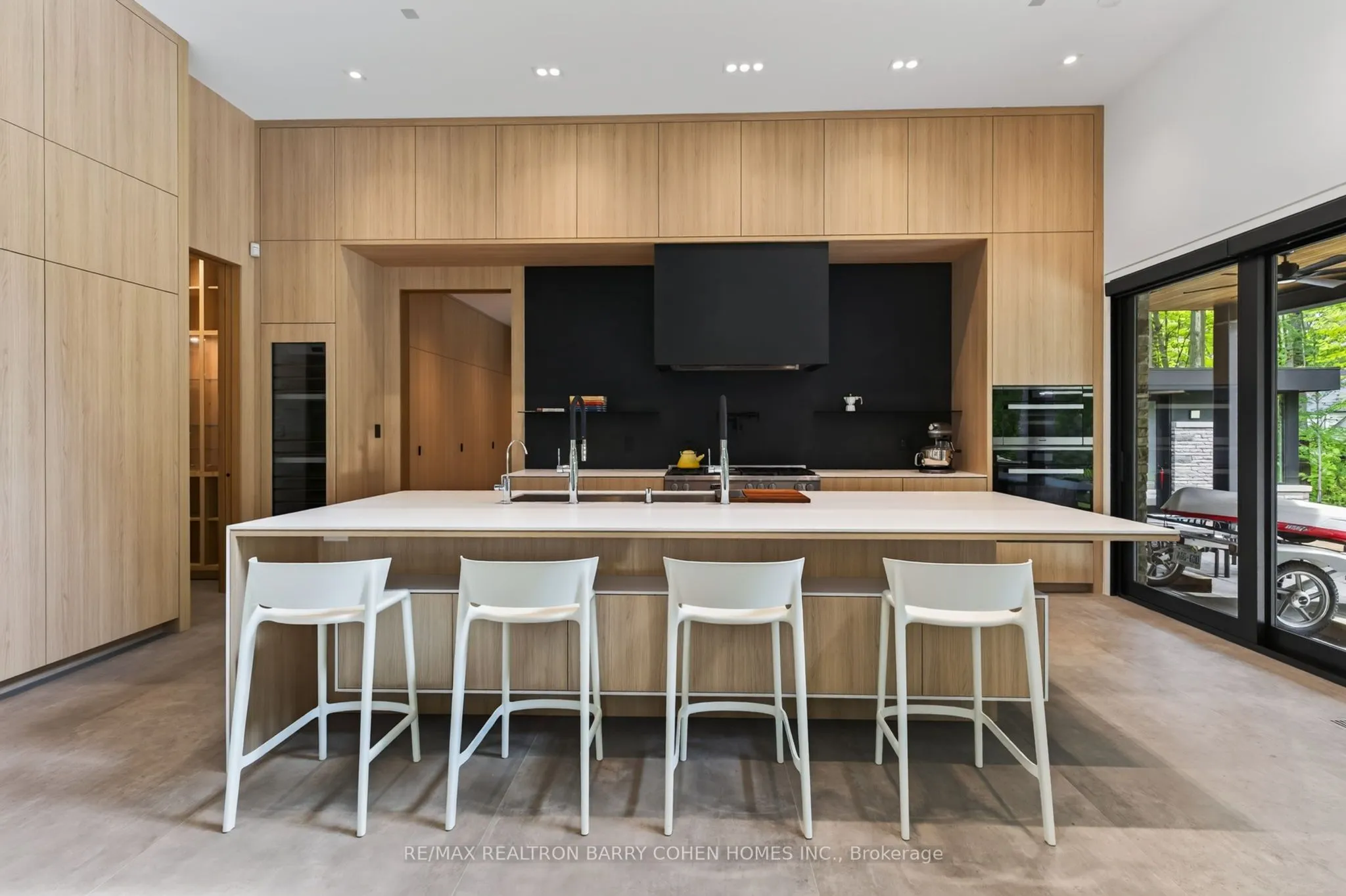 10 Trailwood Crescent