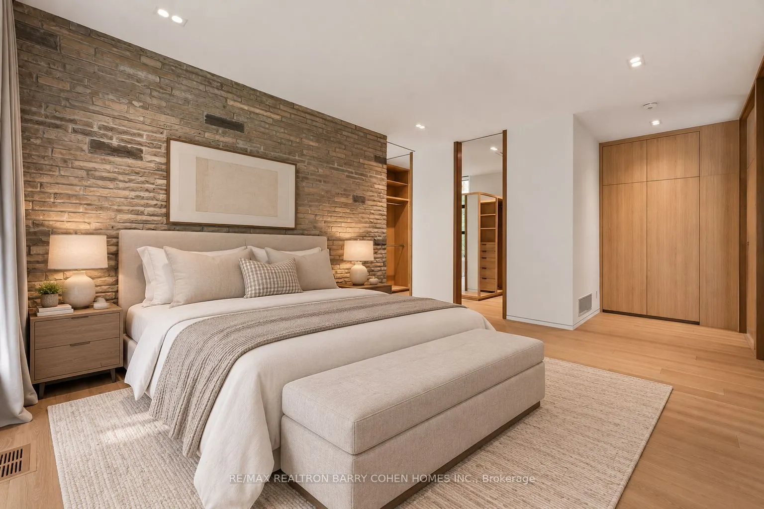 10 Trailwood Crescent