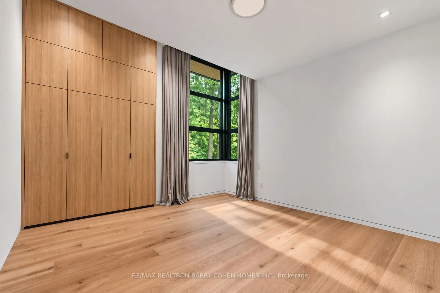 10 Trailwood Crescent
