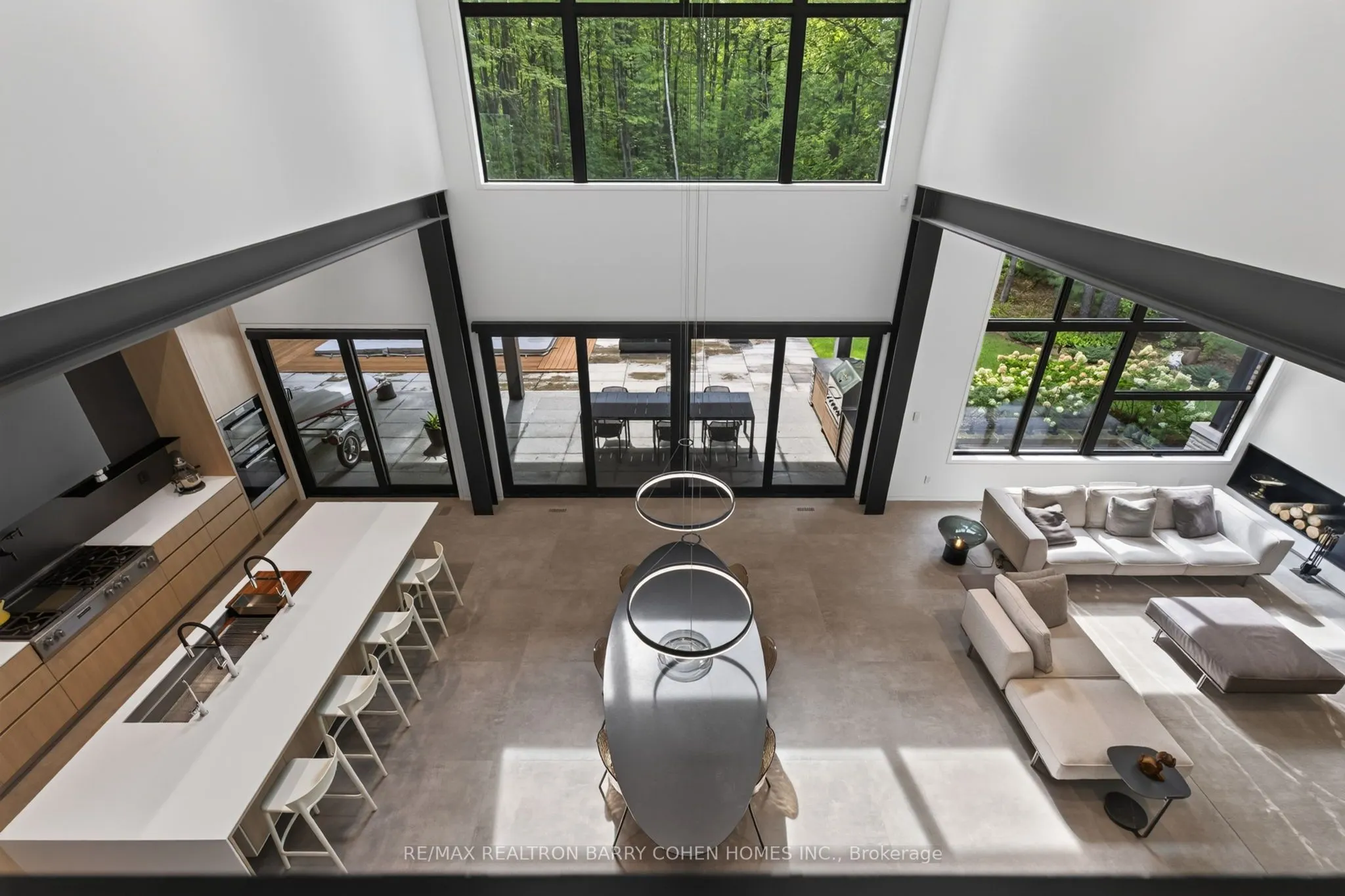 10 Trailwood Crescent