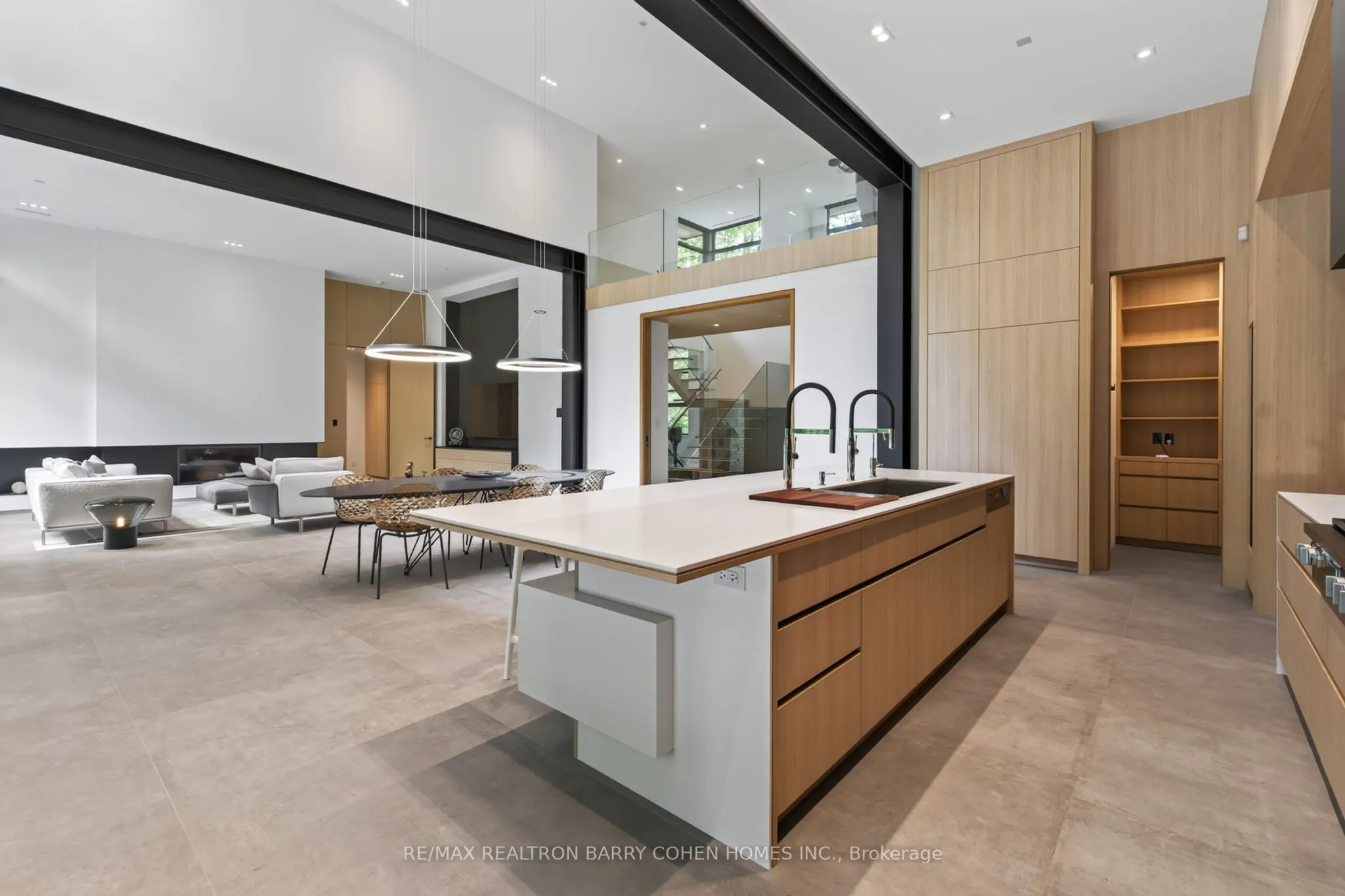 10 Trailwood Crescent
