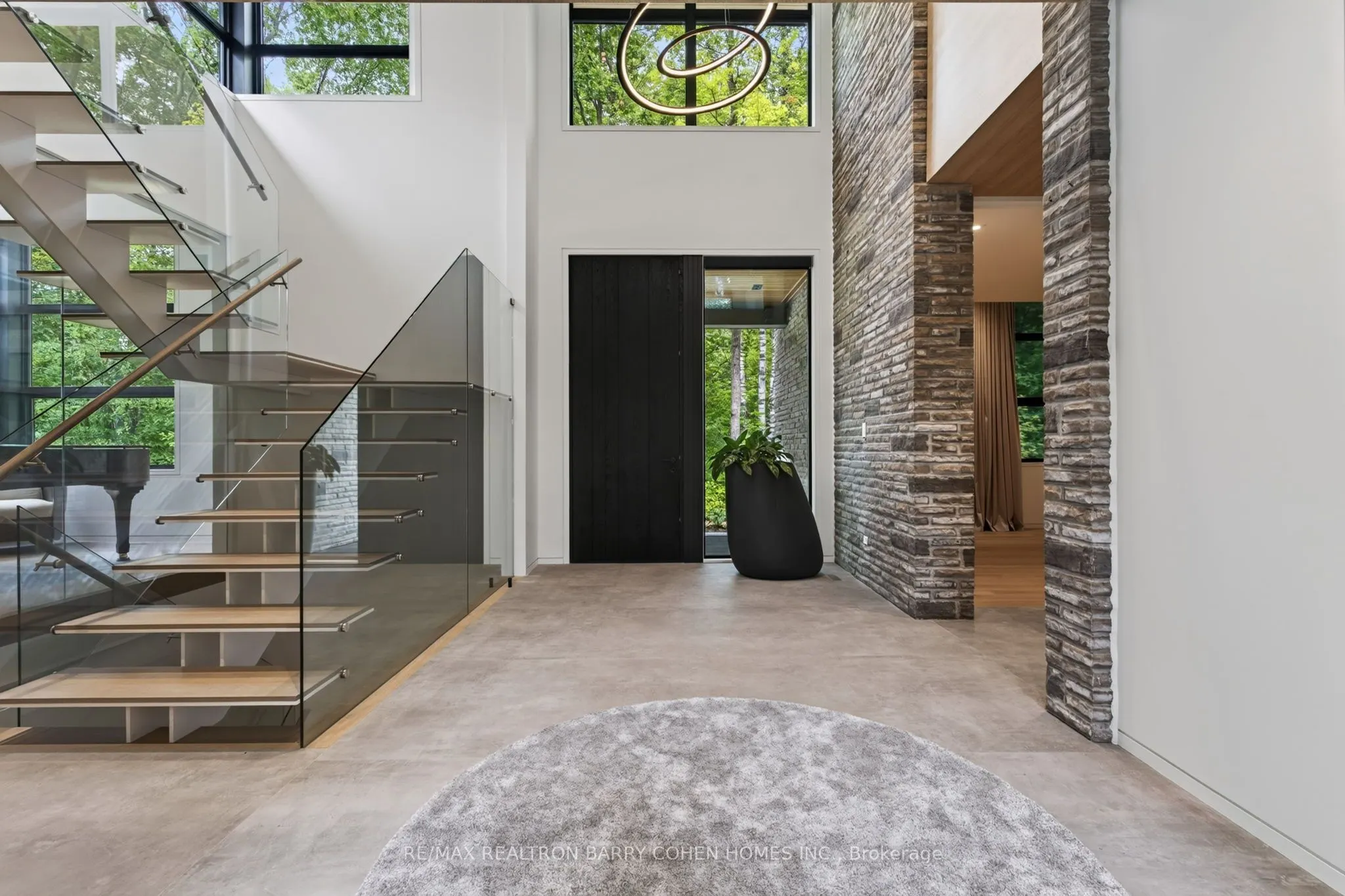 10 Trailwood Crescent