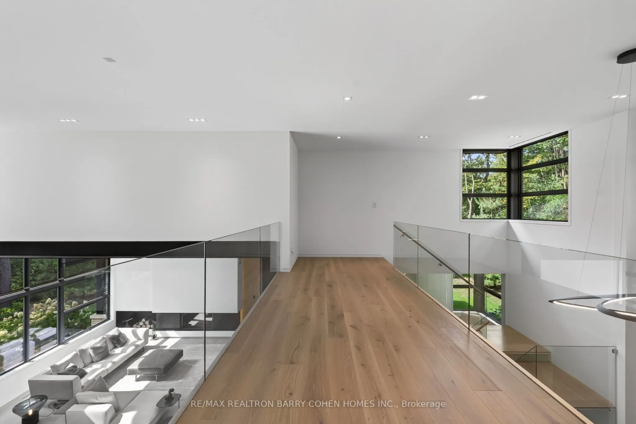 10 Trailwood Crescent