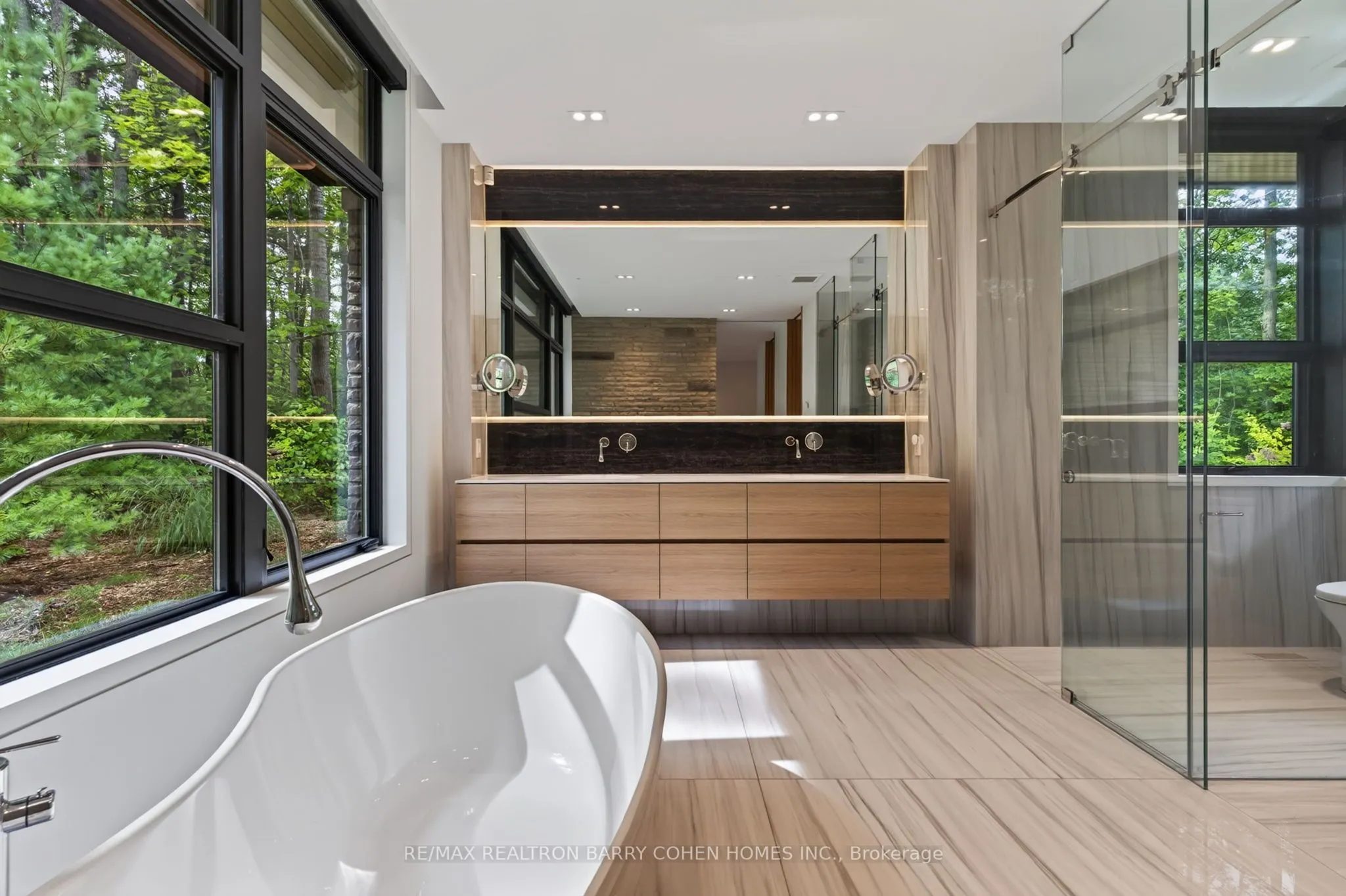 10 Trailwood Crescent