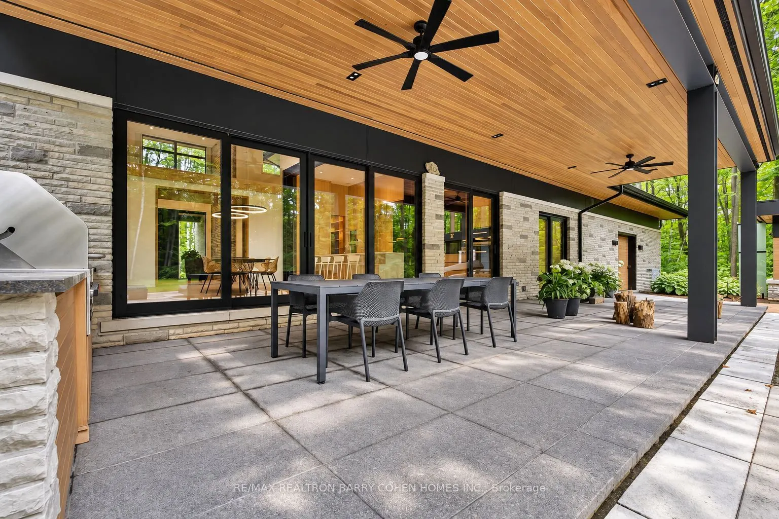10 Trailwood Crescent