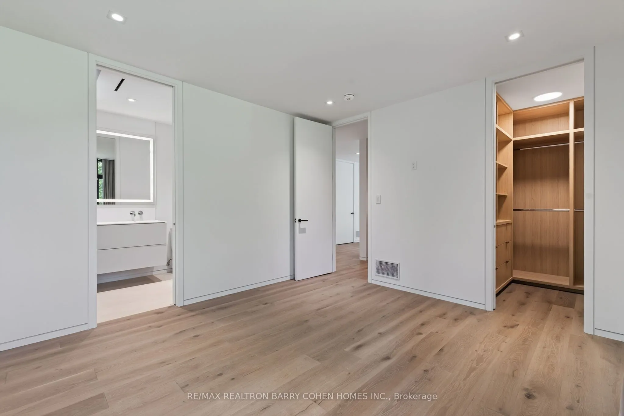 10 Trailwood Crescent