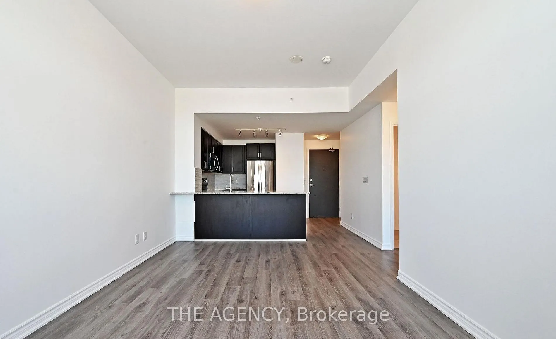 11611 Yonge Street #809