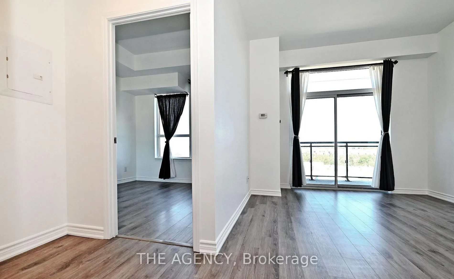 11611 Yonge Street #809