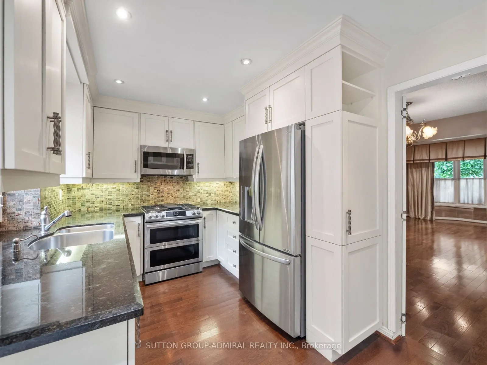 19 Jessica Gardens
