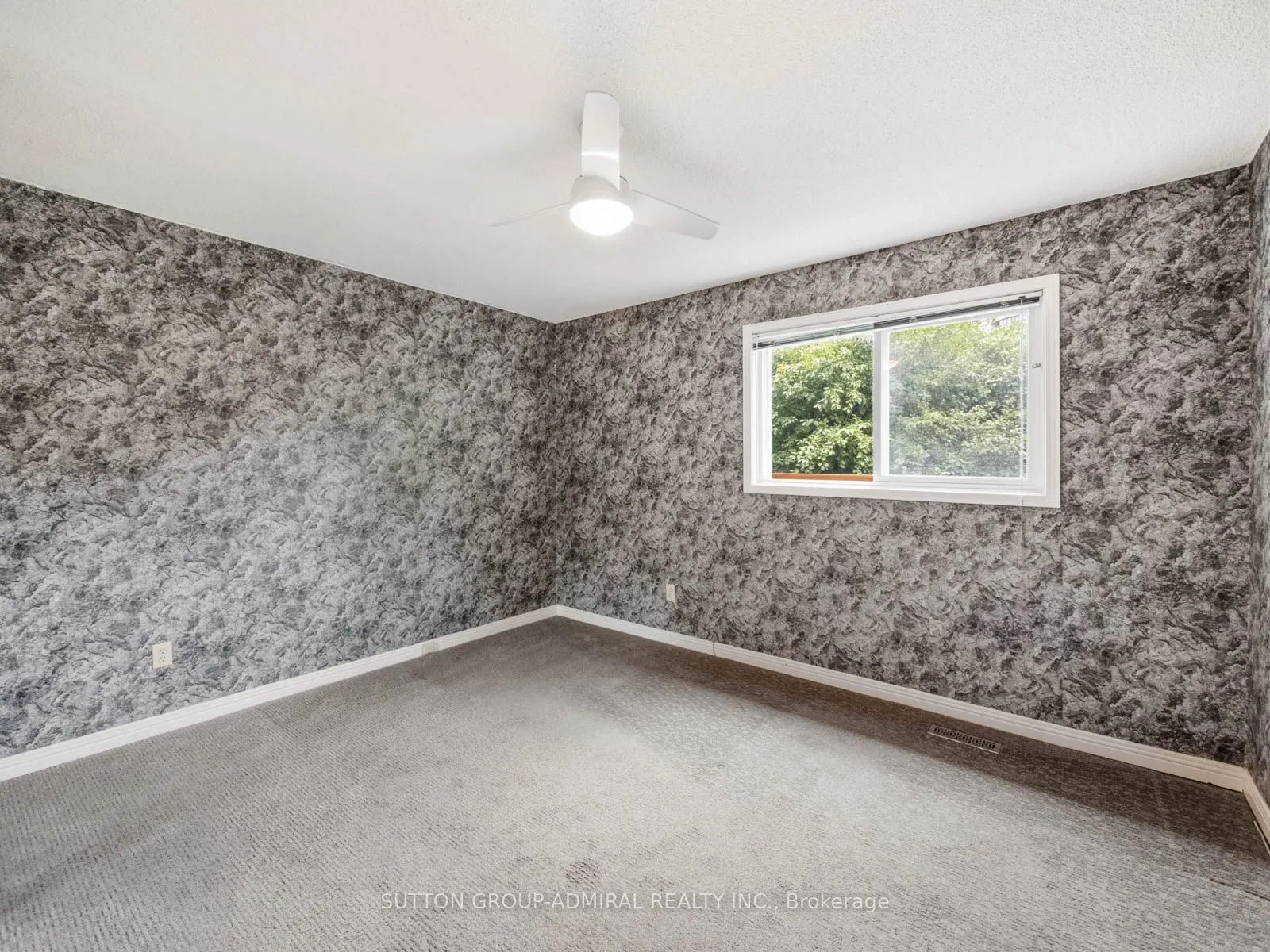 19 Jessica Gardens