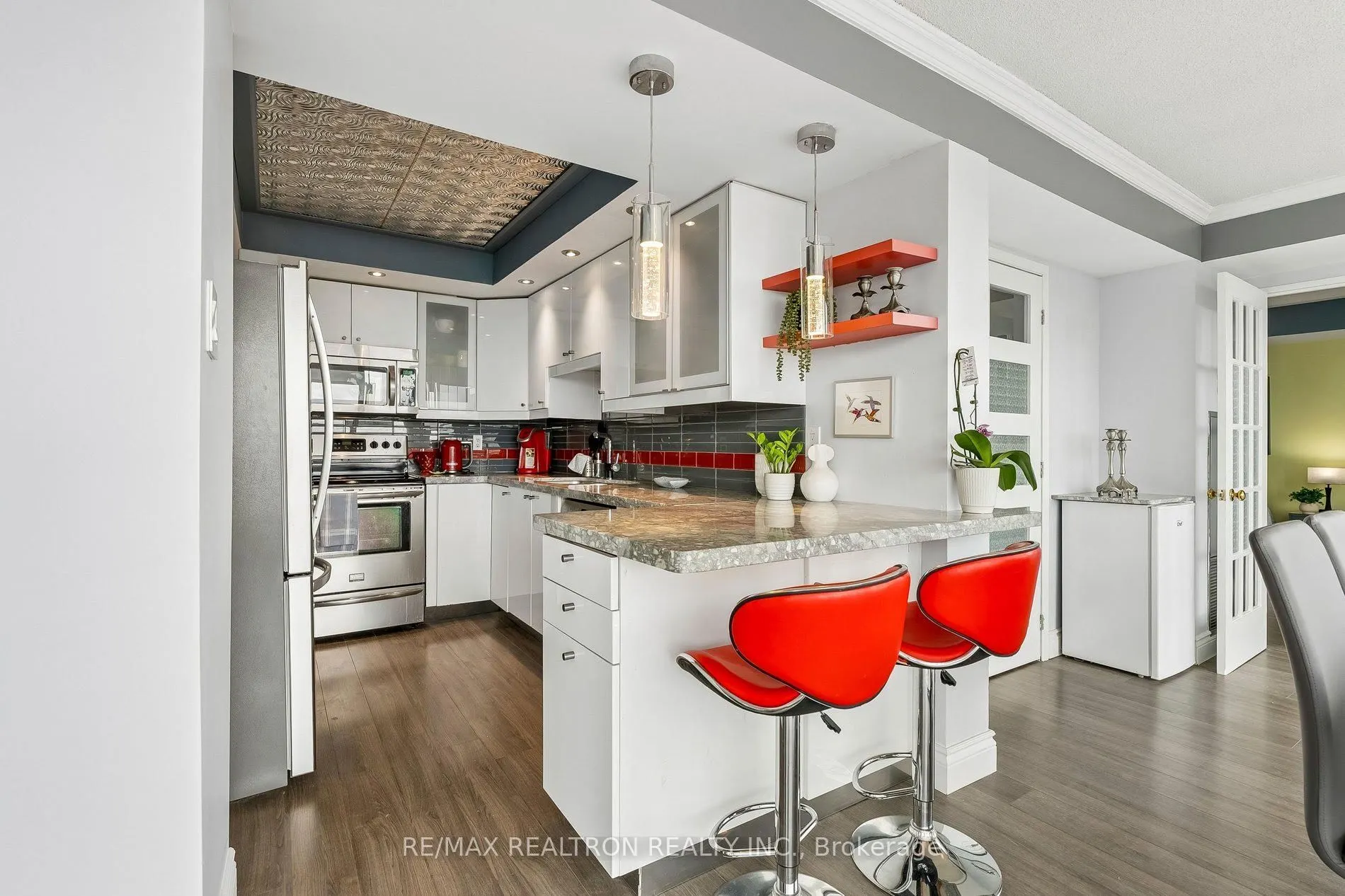 30 Harding Boulevard W #1111