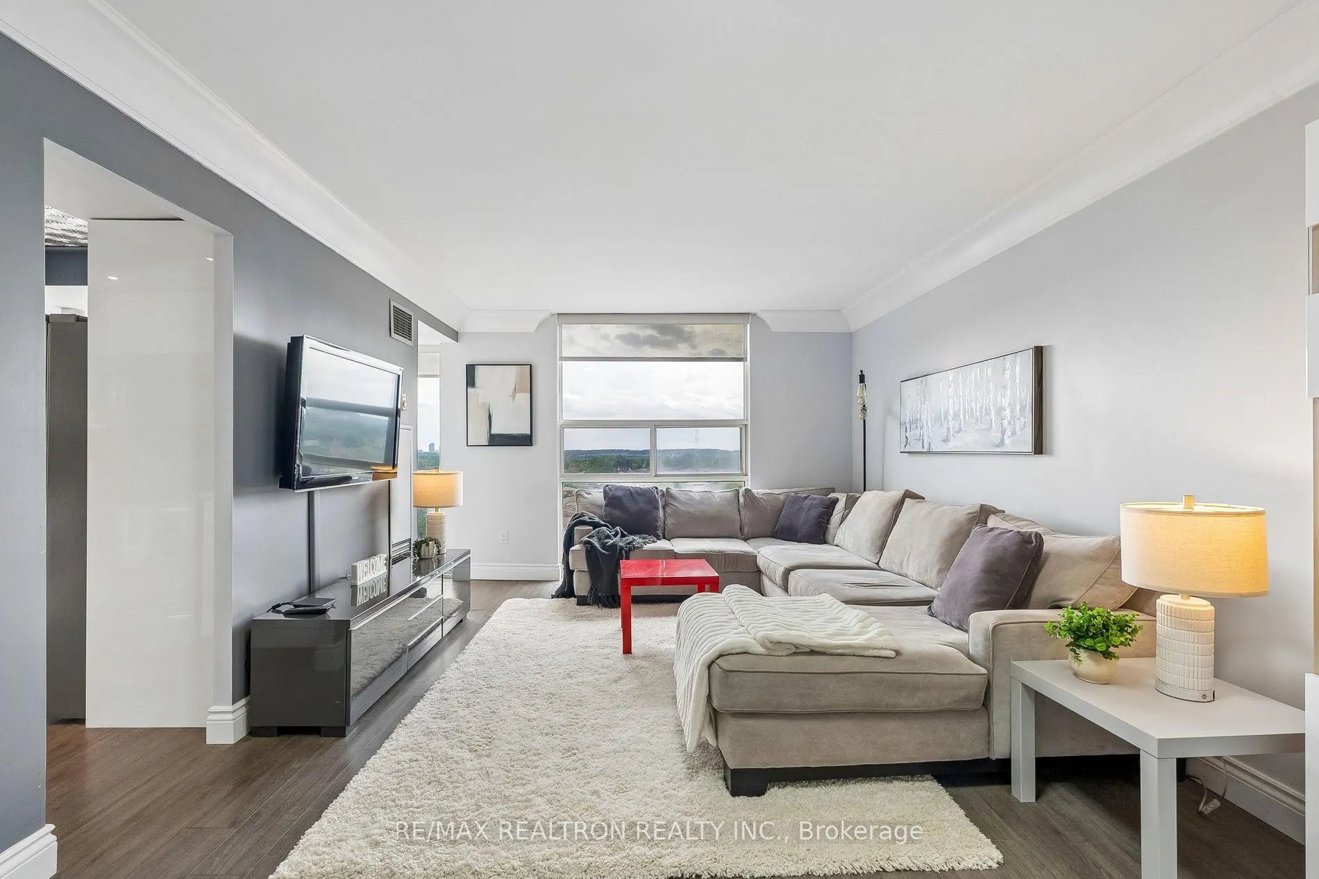 30 Harding Boulevard W #1111