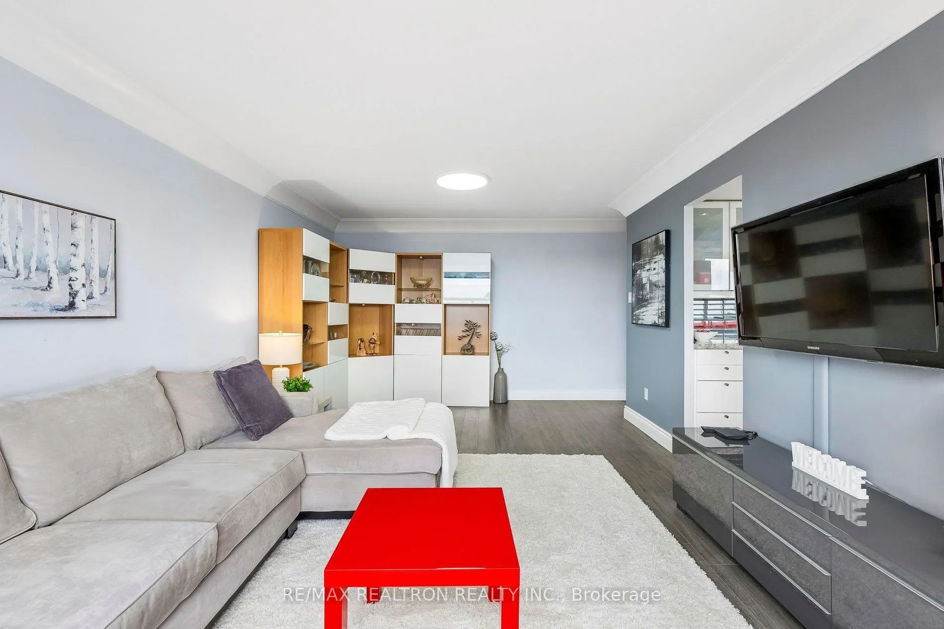 30 Harding Boulevard W #1111