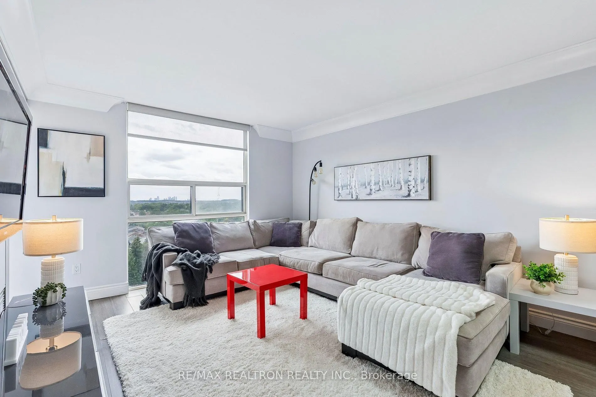 30 Harding Boulevard W #1111