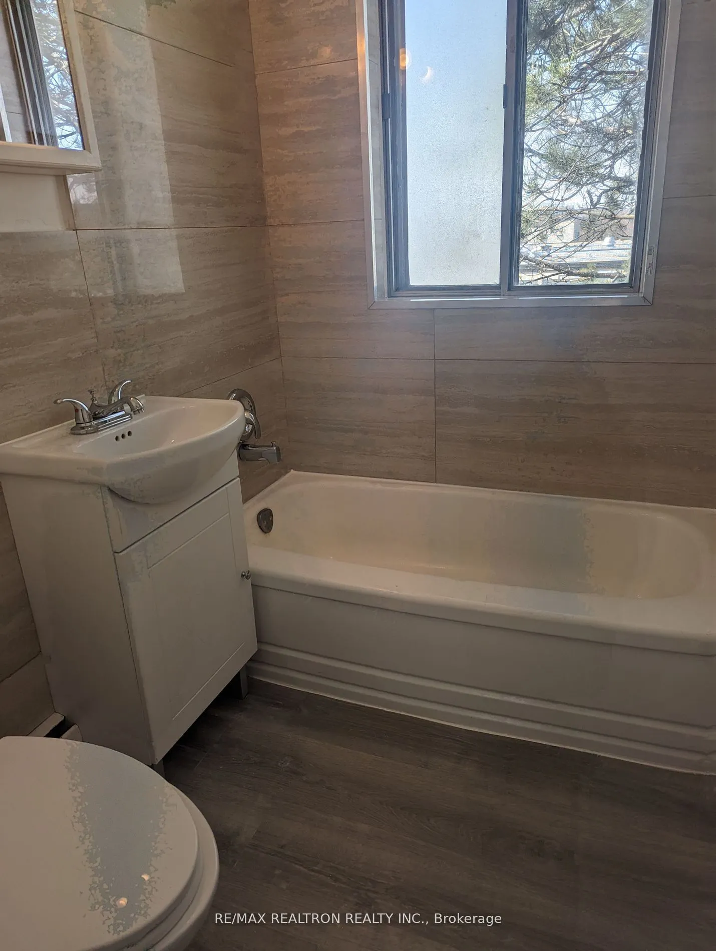 41 Huron Heights Drive #16