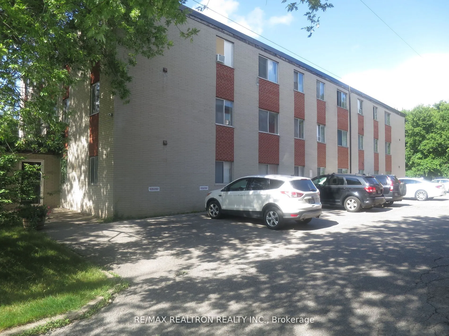 41 Huron Heights Drive #16
