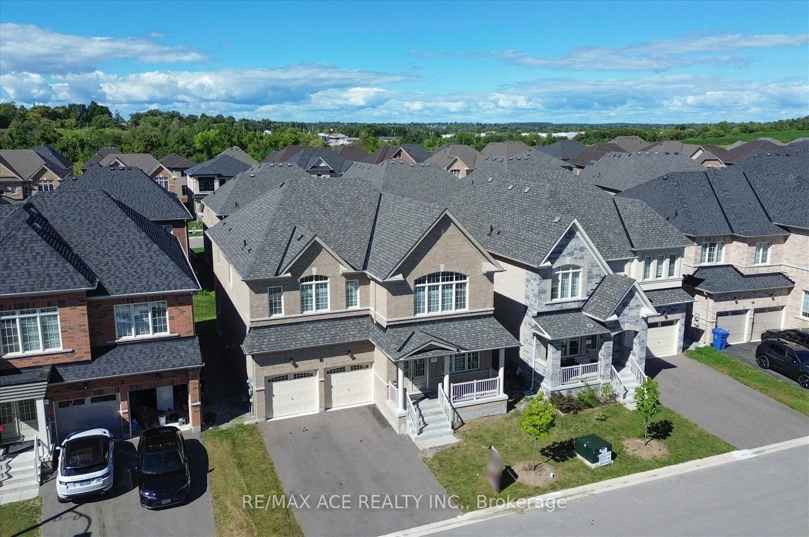 10 Hitching Post Road