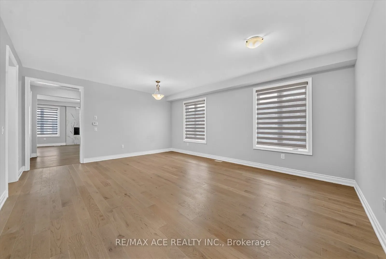 10 Hitching Post Road
