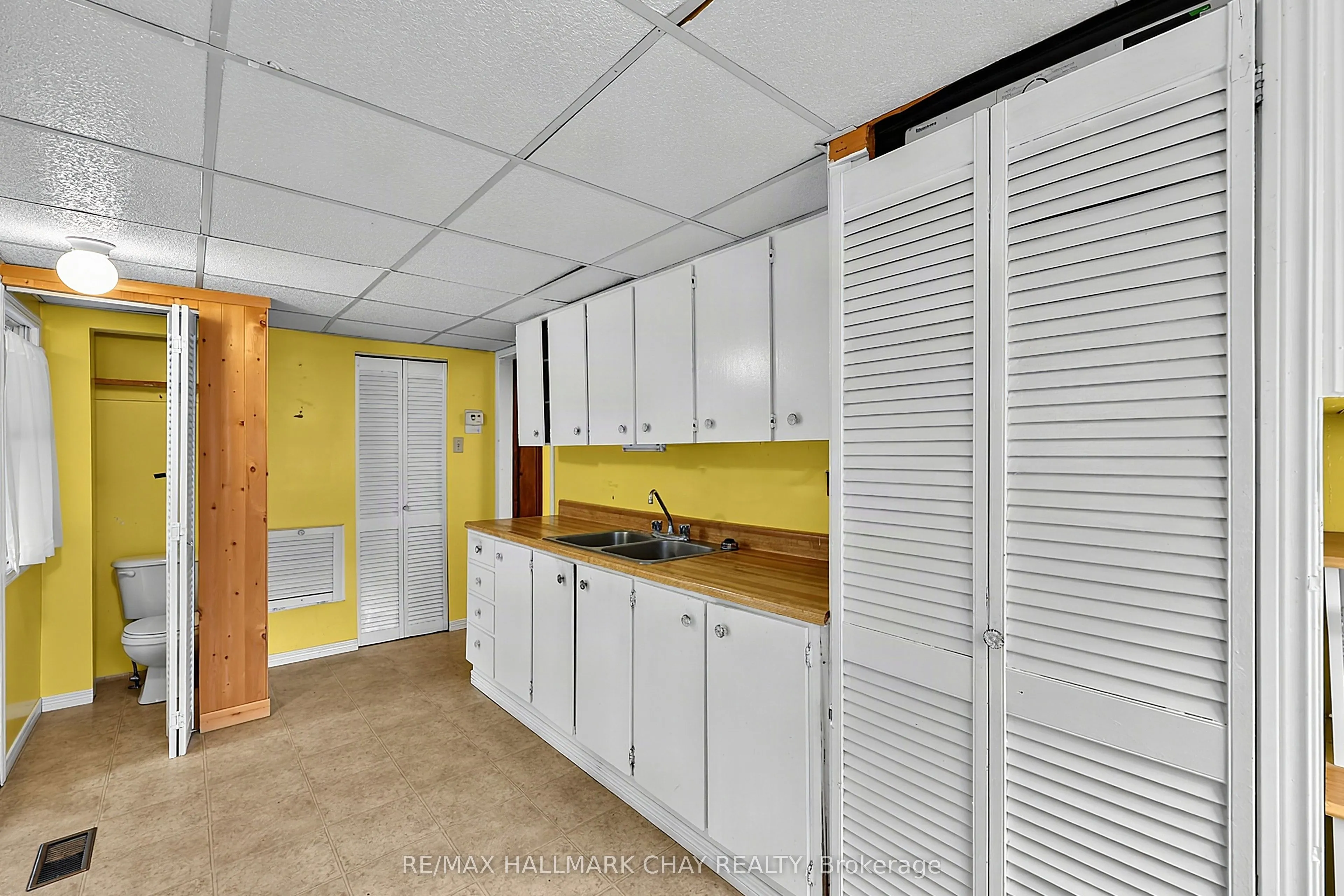 41 Mill Street E