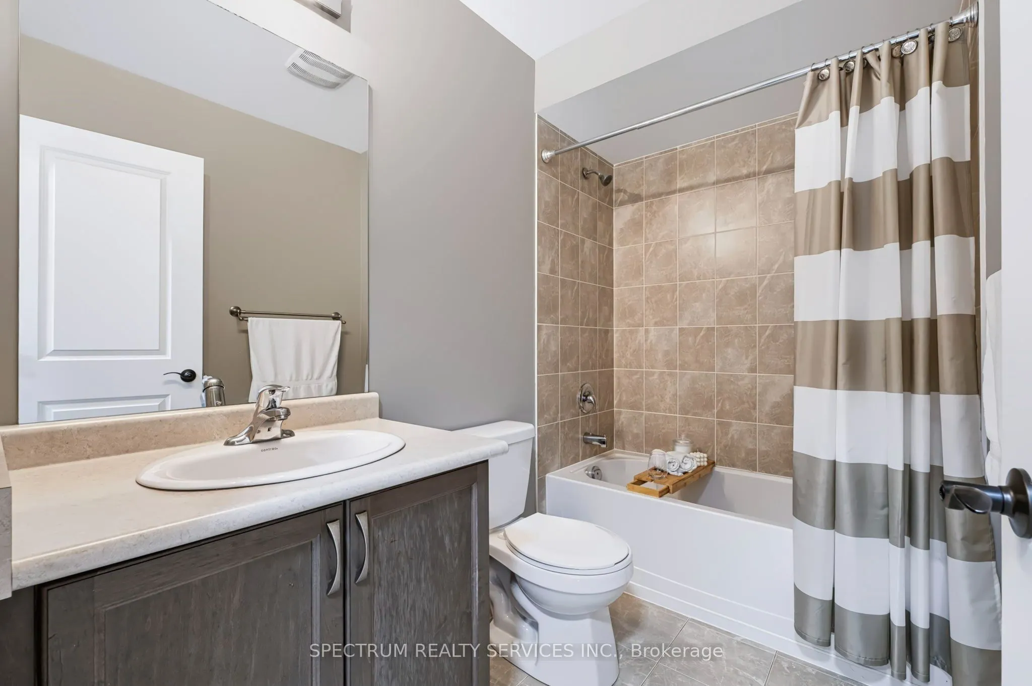 69 Strachan Trail