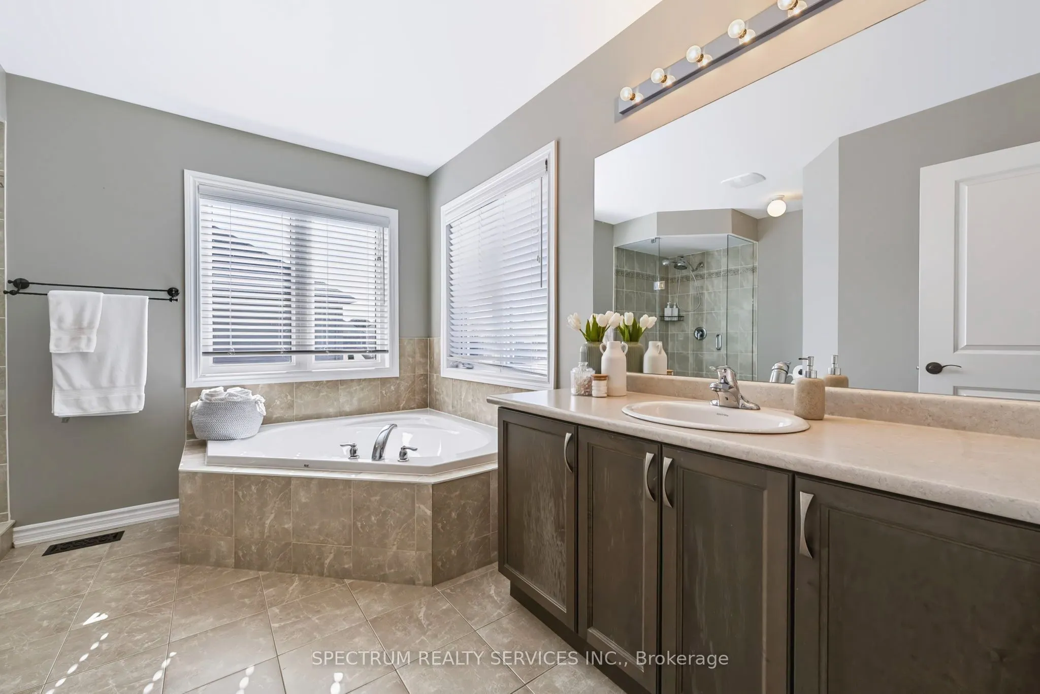 69 Strachan Trail