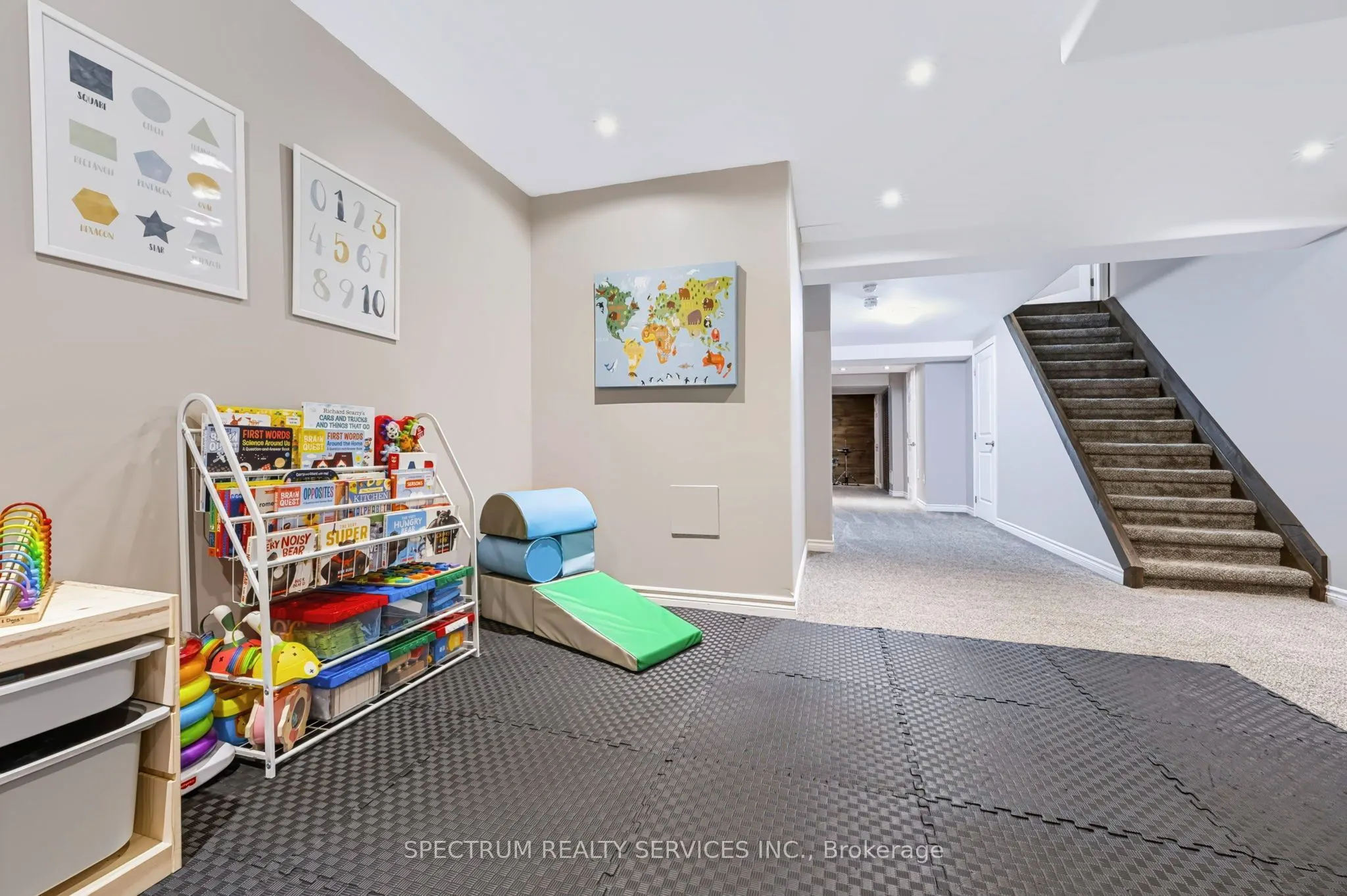 69 Strachan Trail