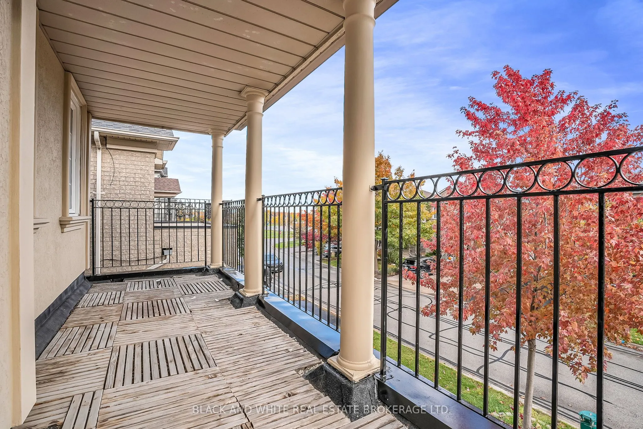 18 Daiseyfield Crescent