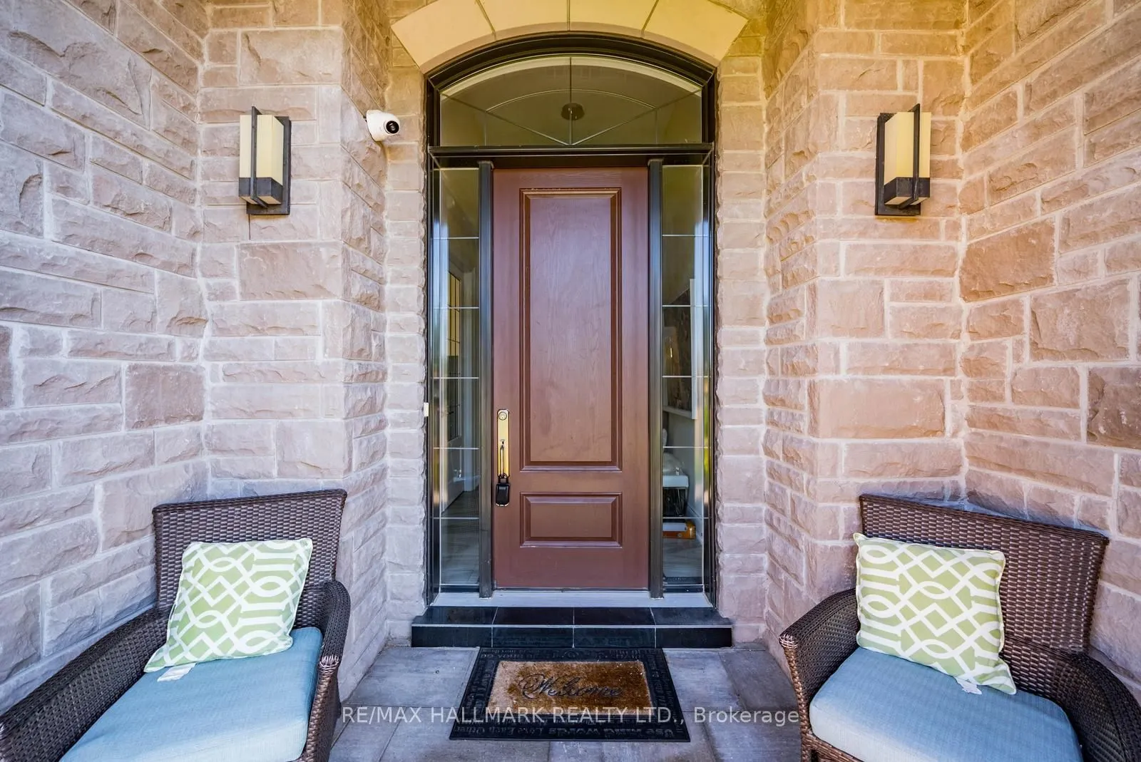 8 Kingstree Court