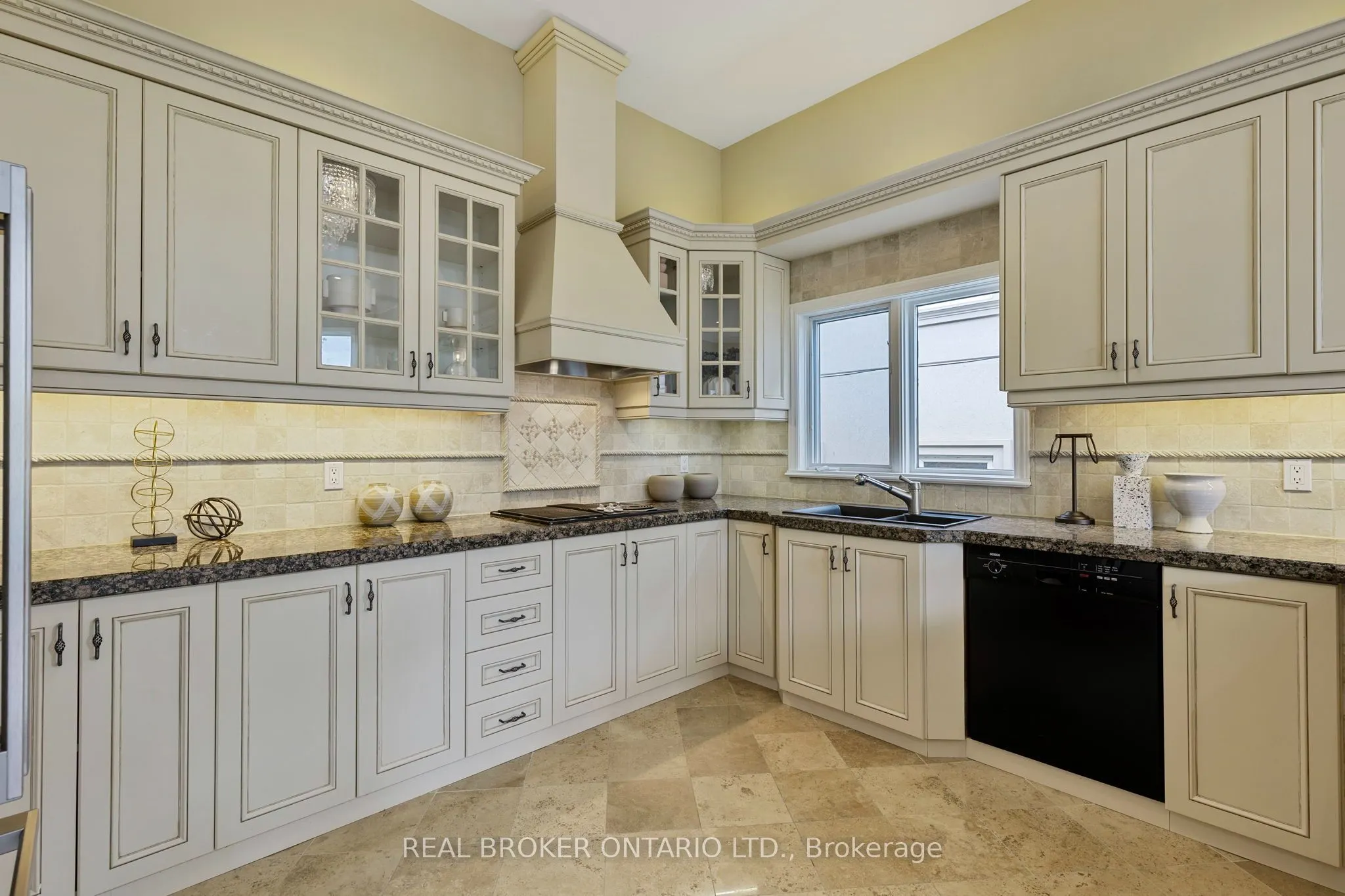 429 North Lake Road