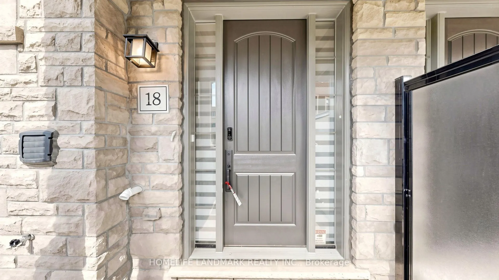 18 Gardenders Lane