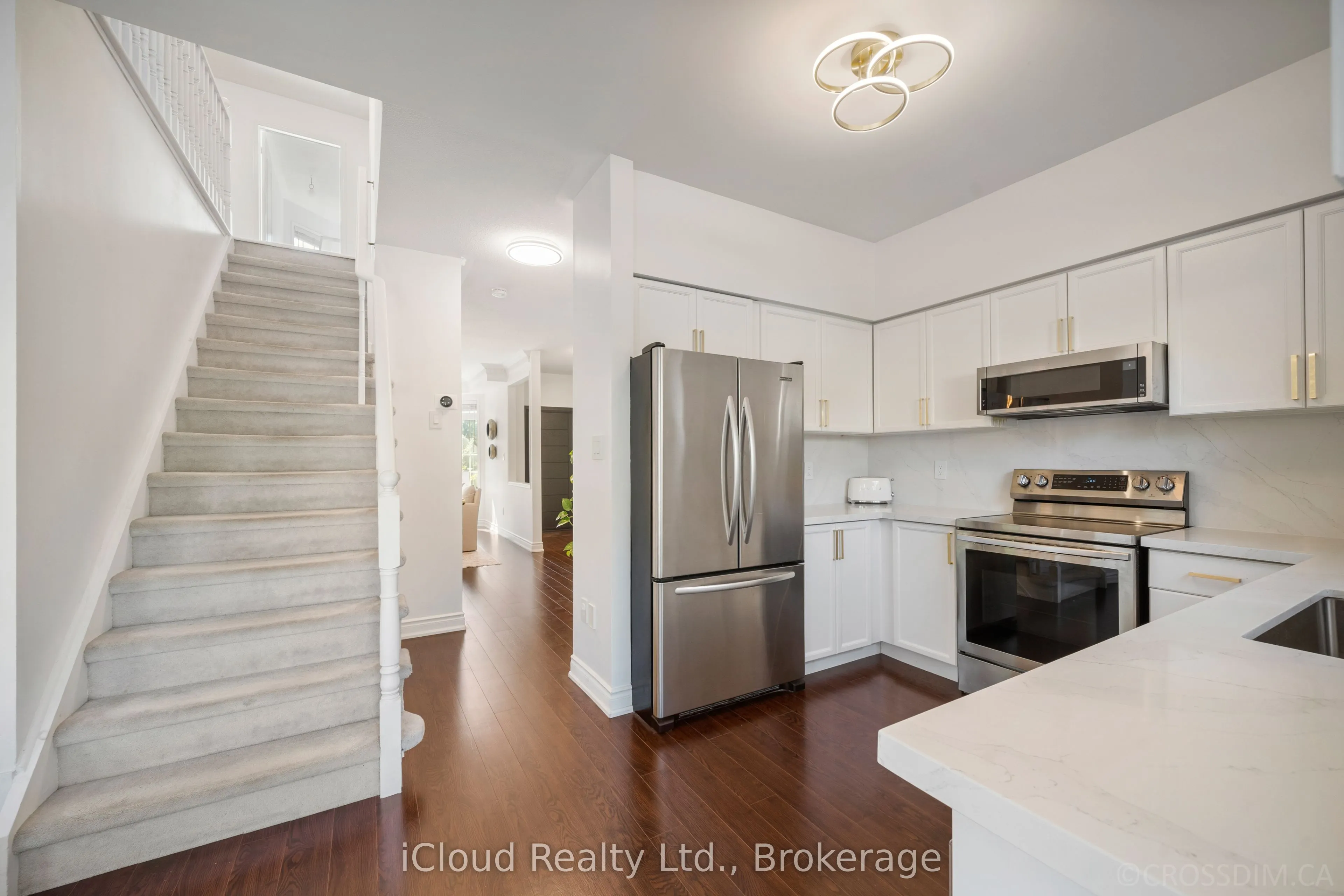 60 Tuscana Boulevard