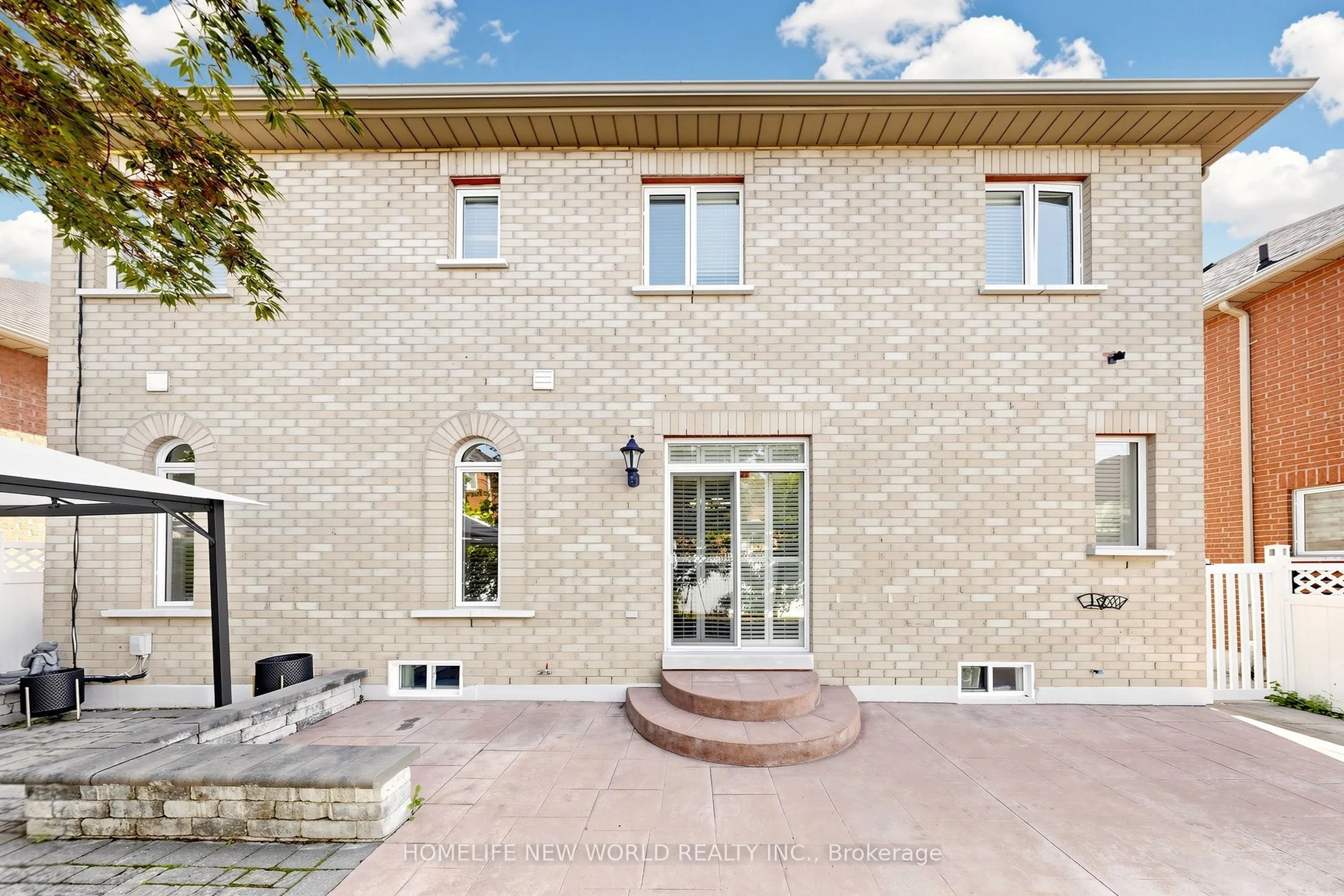 32 Casa Nova Drive