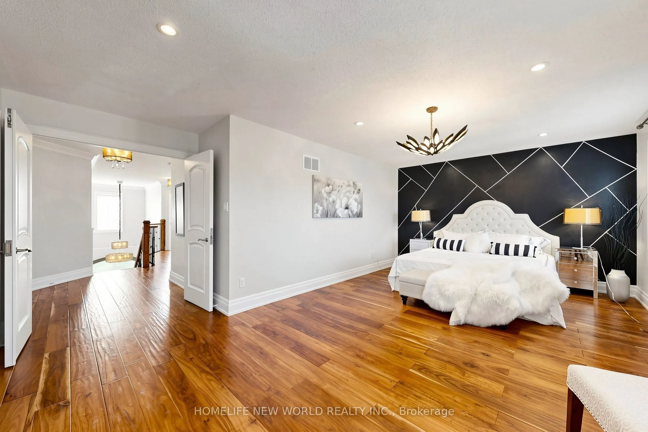 32 Casa Nova Drive
