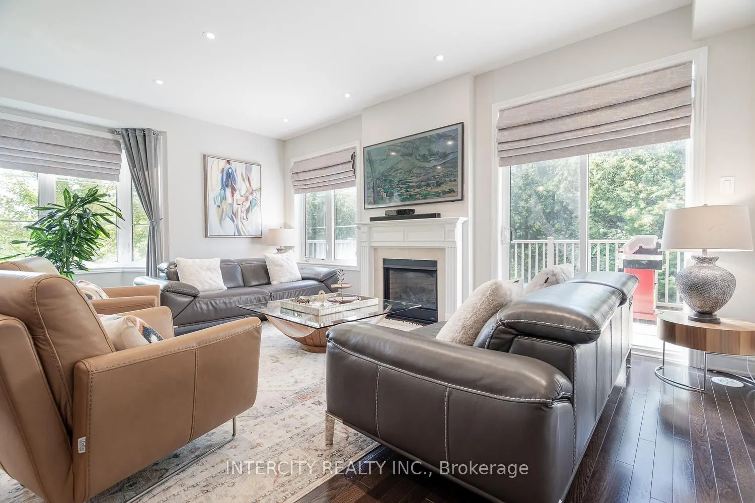 1331 Major Mackenzie Drive W #116