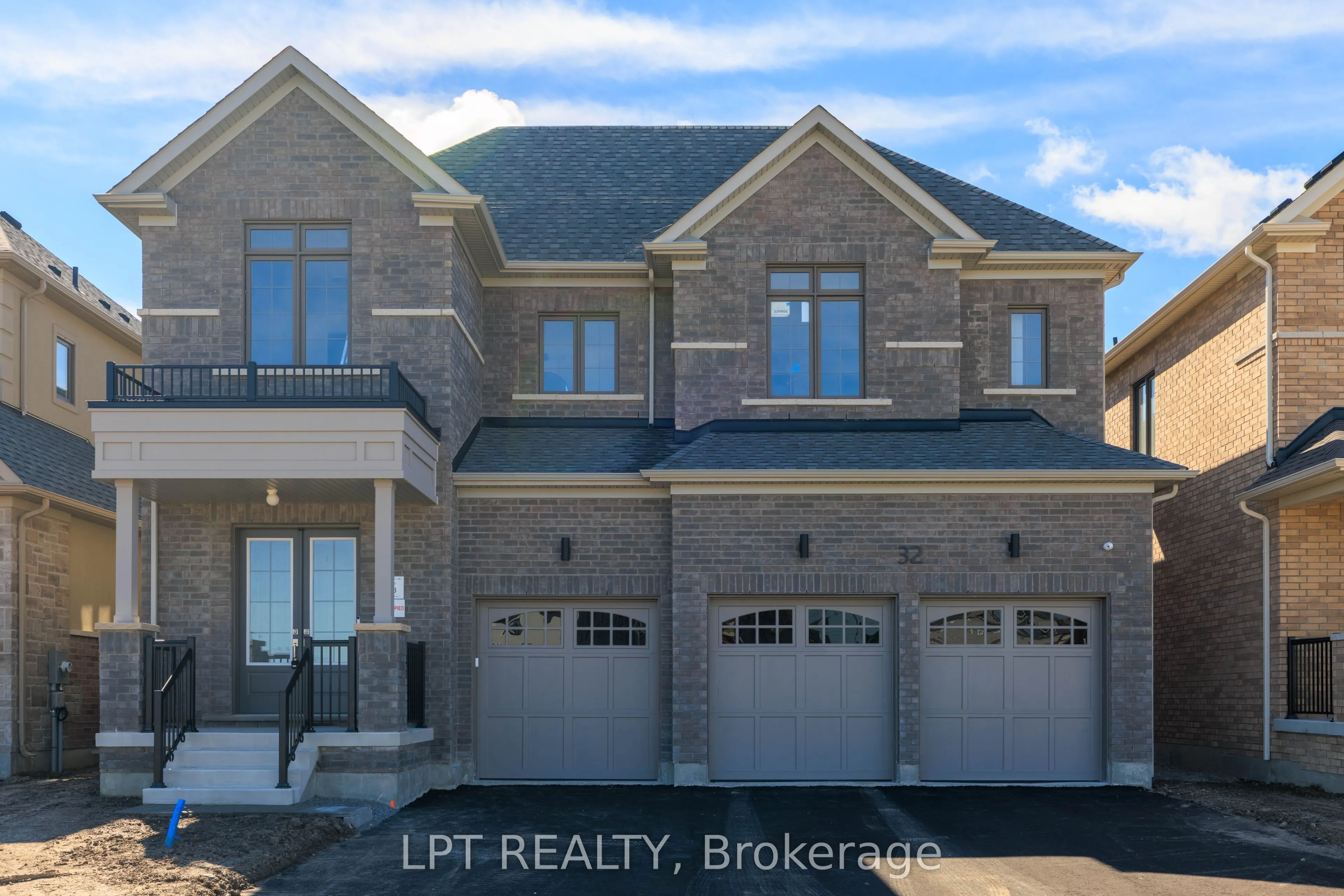 32 Max Bulmer Court
