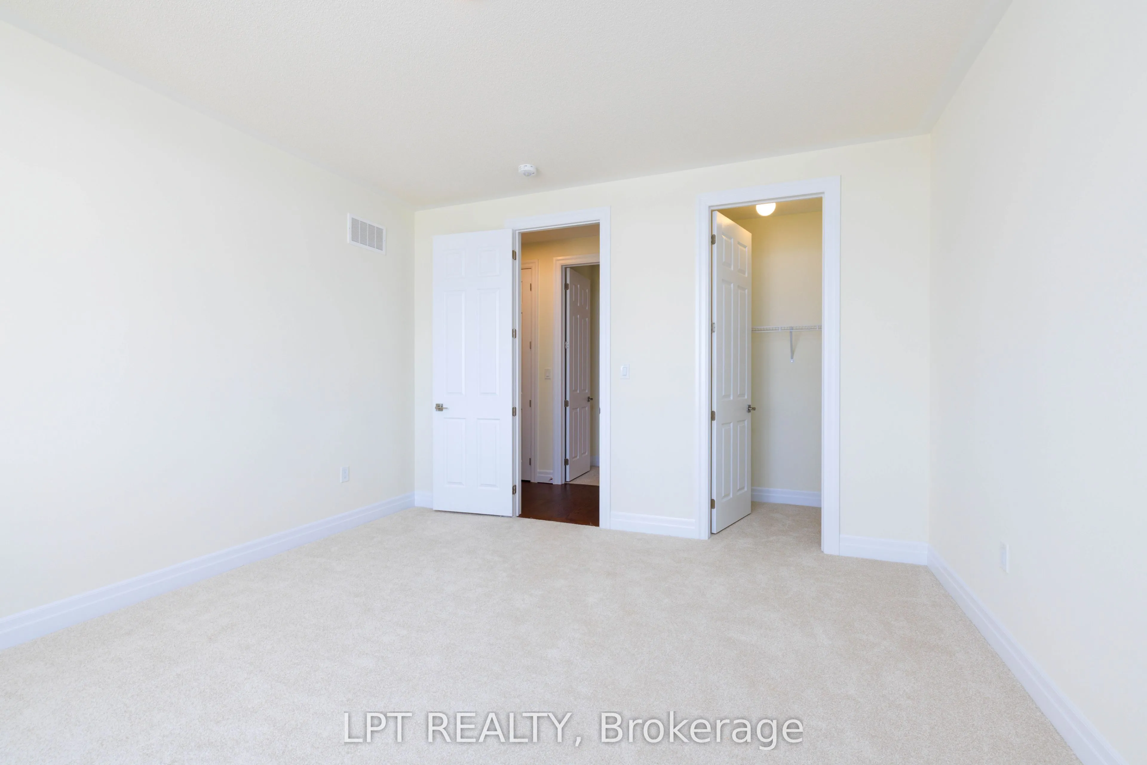 32 Max Bulmer Court