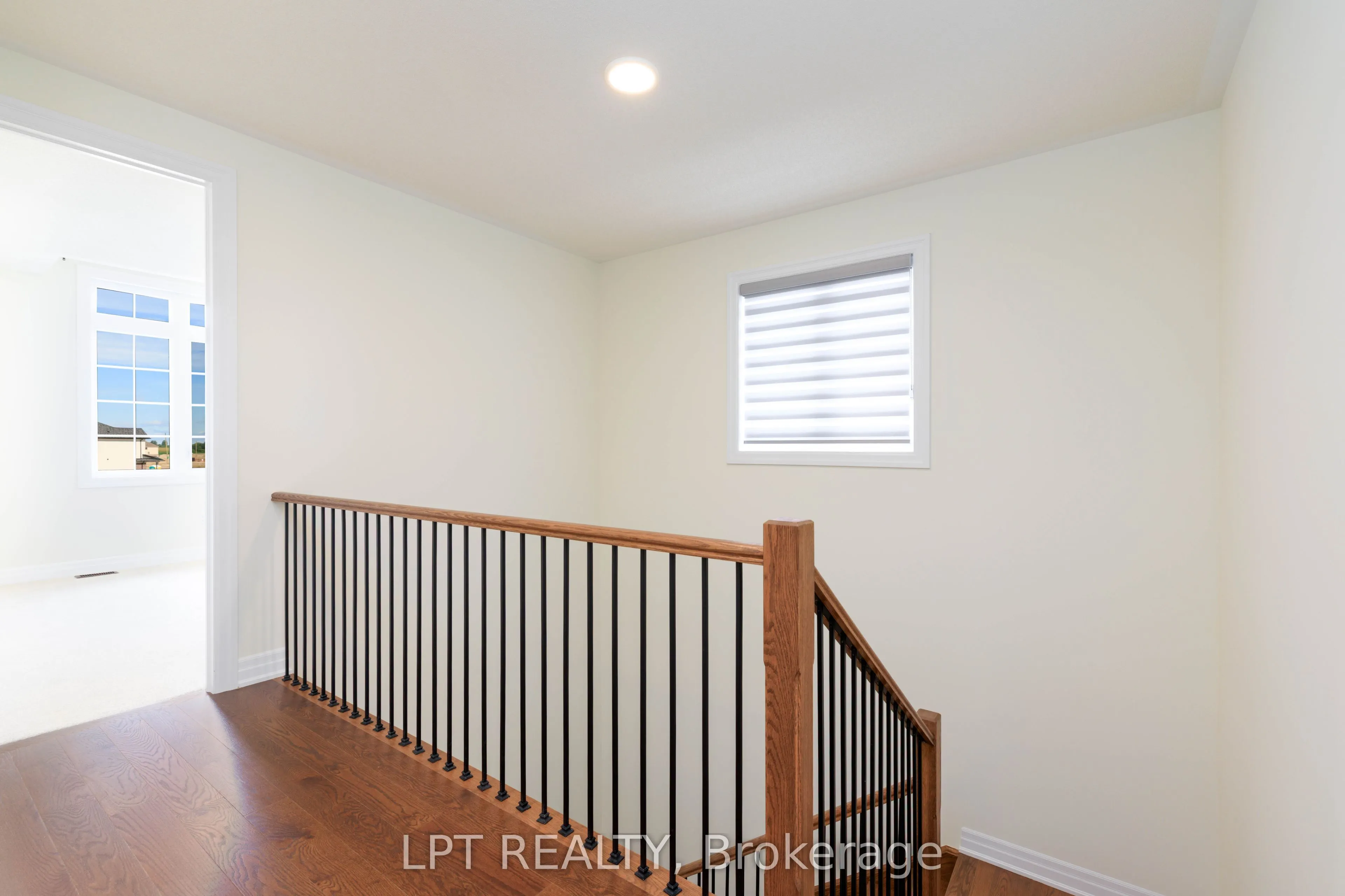 32 Max Bulmer Court