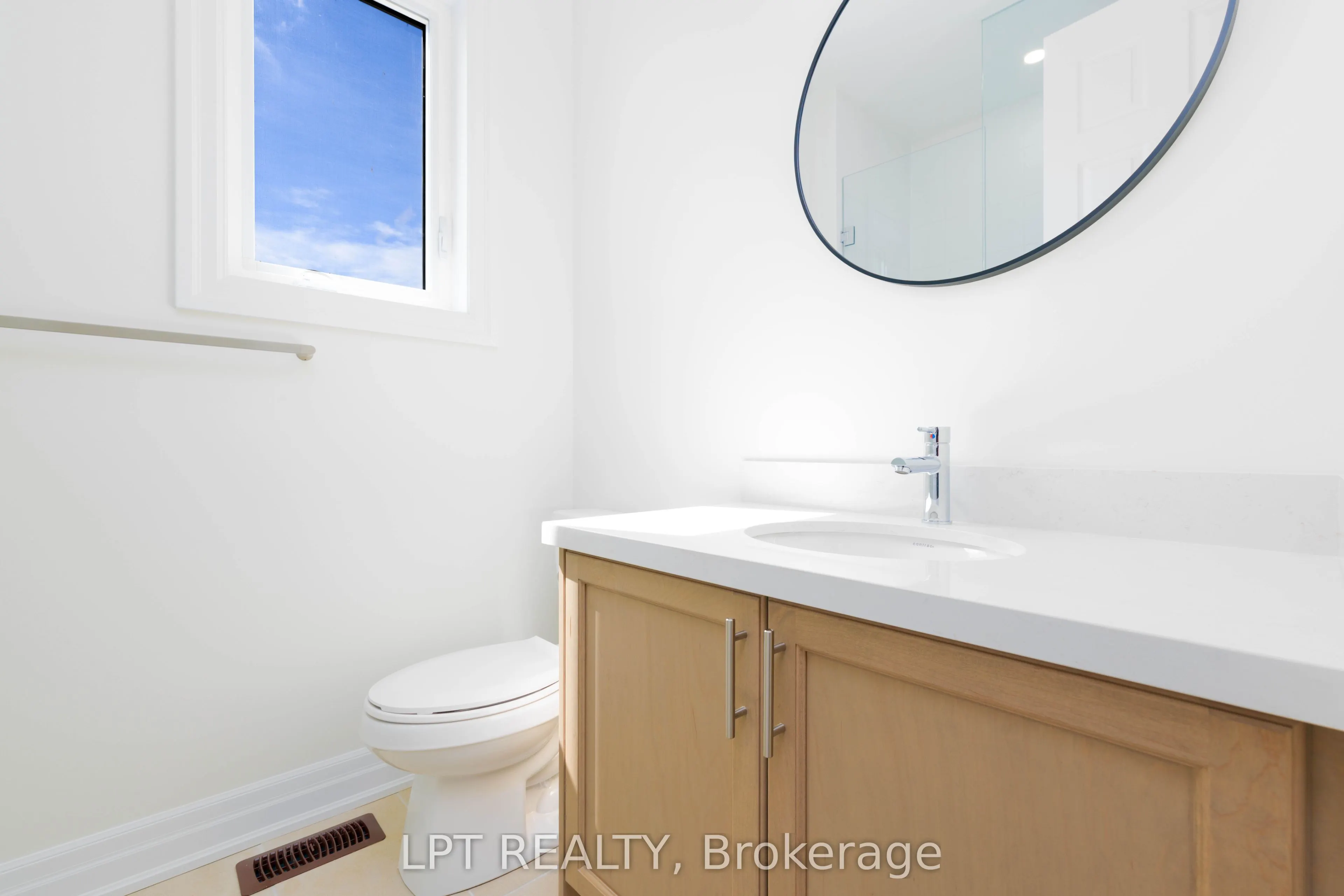 32 Max Bulmer Court