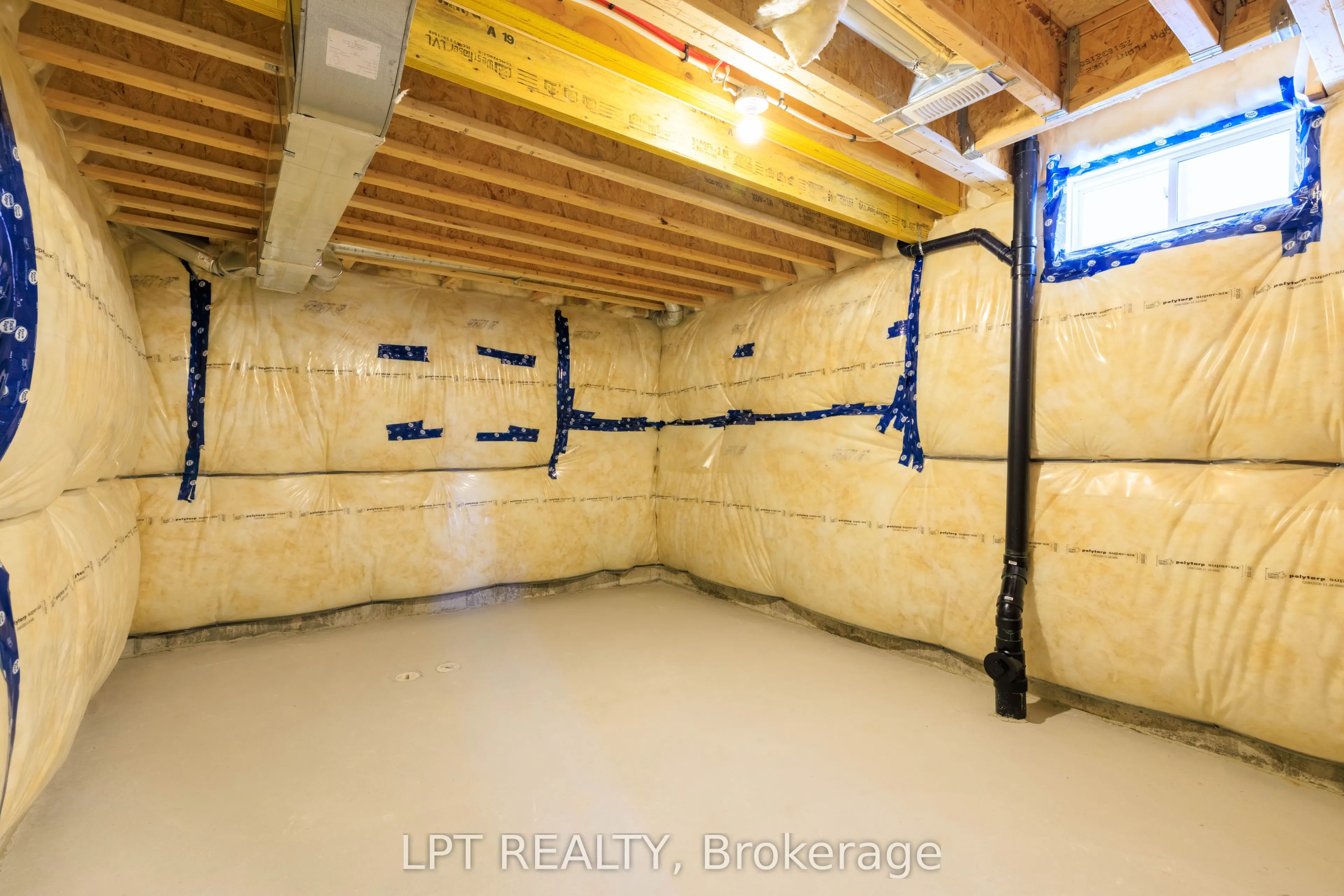 32 Max Bulmer Court