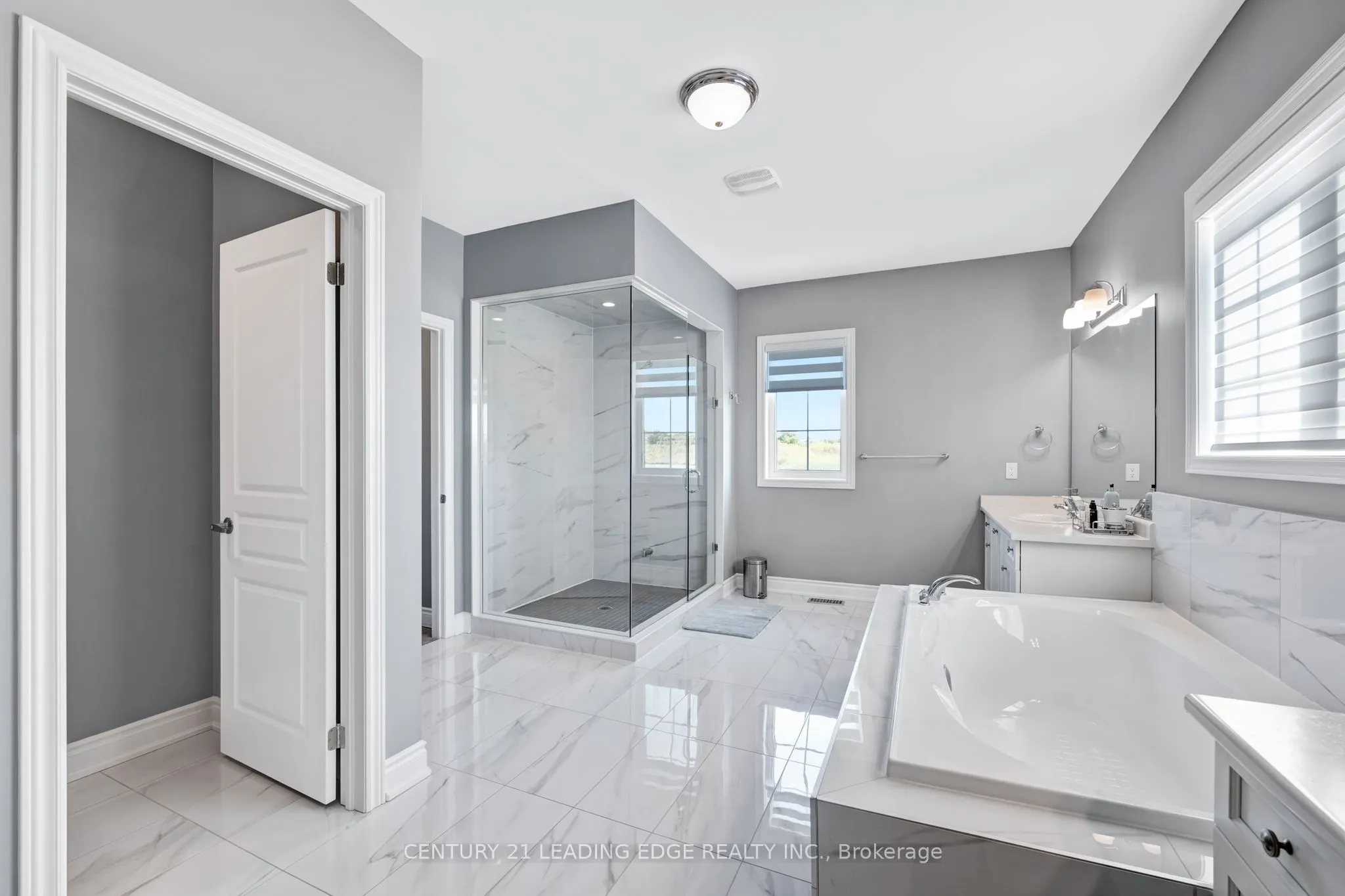 56 Walter Tunny Crescent